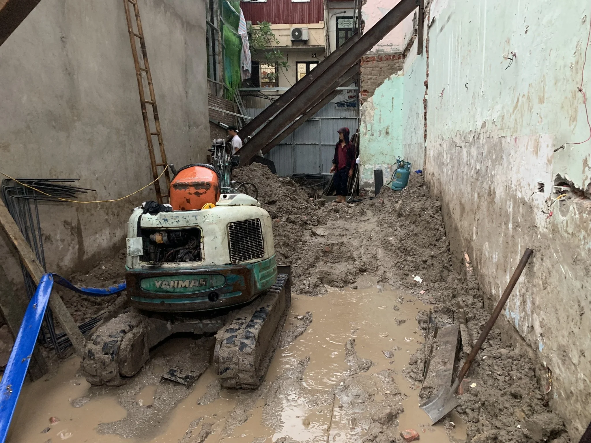 Thi công móng nhà phố Khâm Thiên - ảnh 2