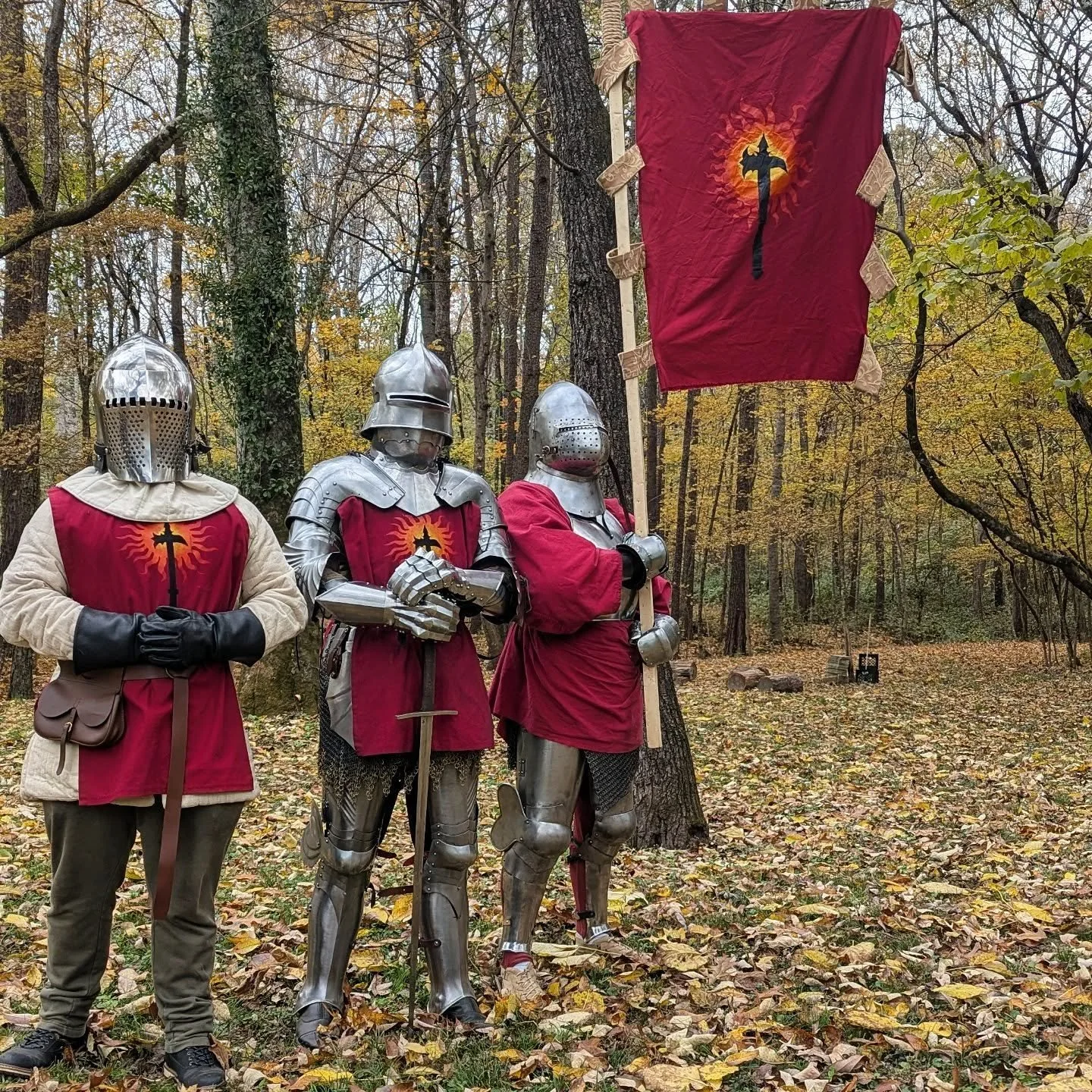 This past weekend a small band of the hammer took part in Ye'HAW. A harnischfechten event hosted by Rocket City HEMA in Alabama. With over 100 fighters on the field it was quite the spectacle. 
More photos to come but here's a sneak peak! 

Photos 2-