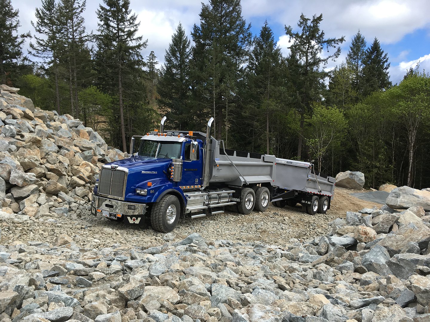 truckandpup.JPG