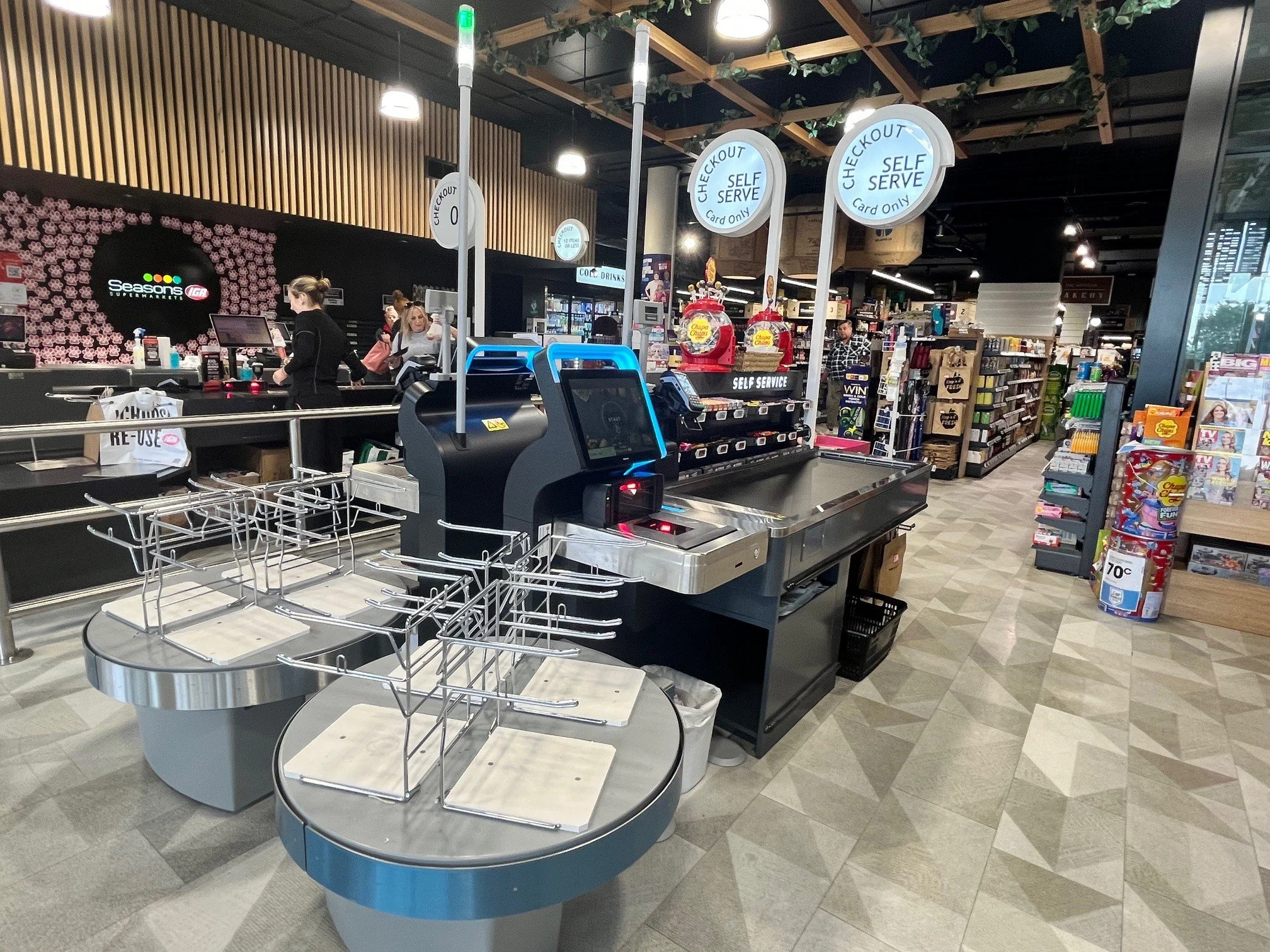 Australia’s first Toshiba Carousel Self-Checkouts at Seasons IGA East Brisbane!