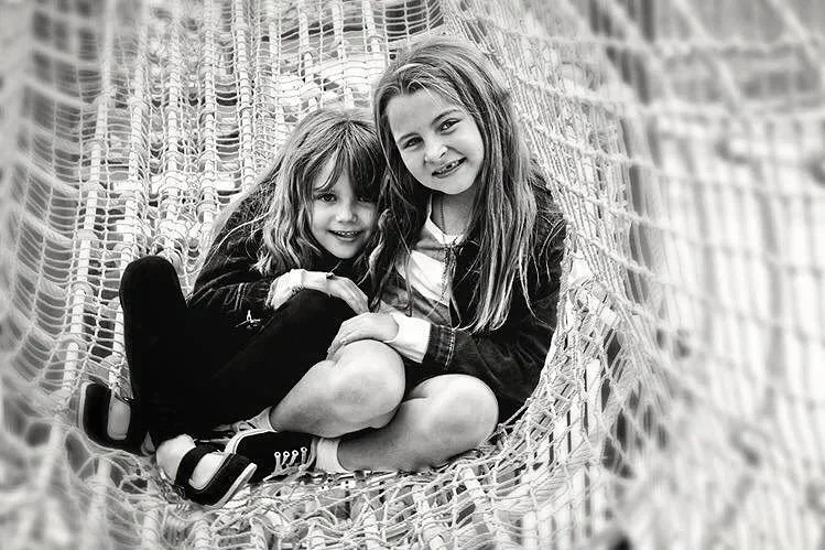 Talyn and Rylan, the daughters of Christopher Durst when they were younger.