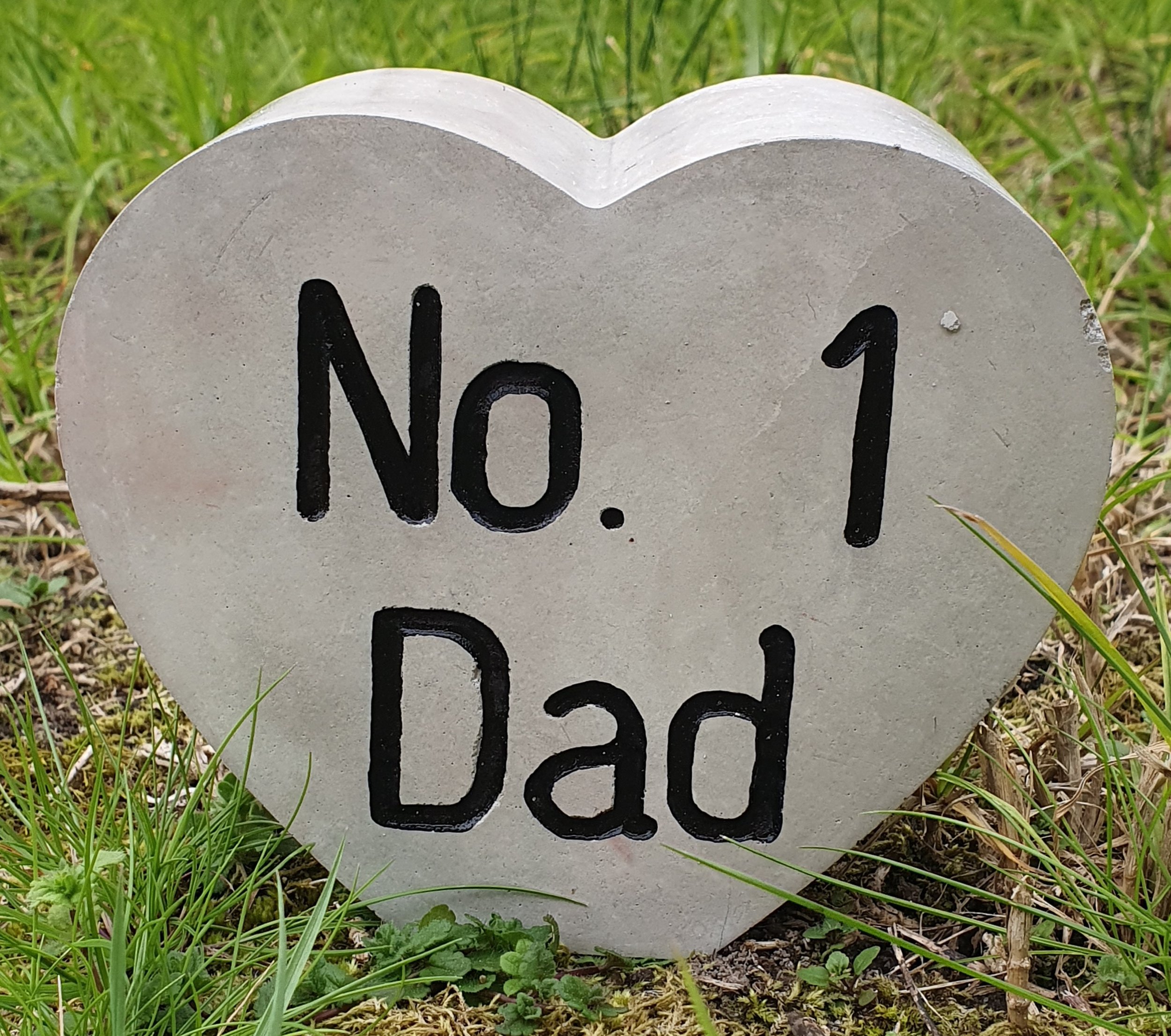 Small Father's Day engraved concrete heart in marbled white colour.