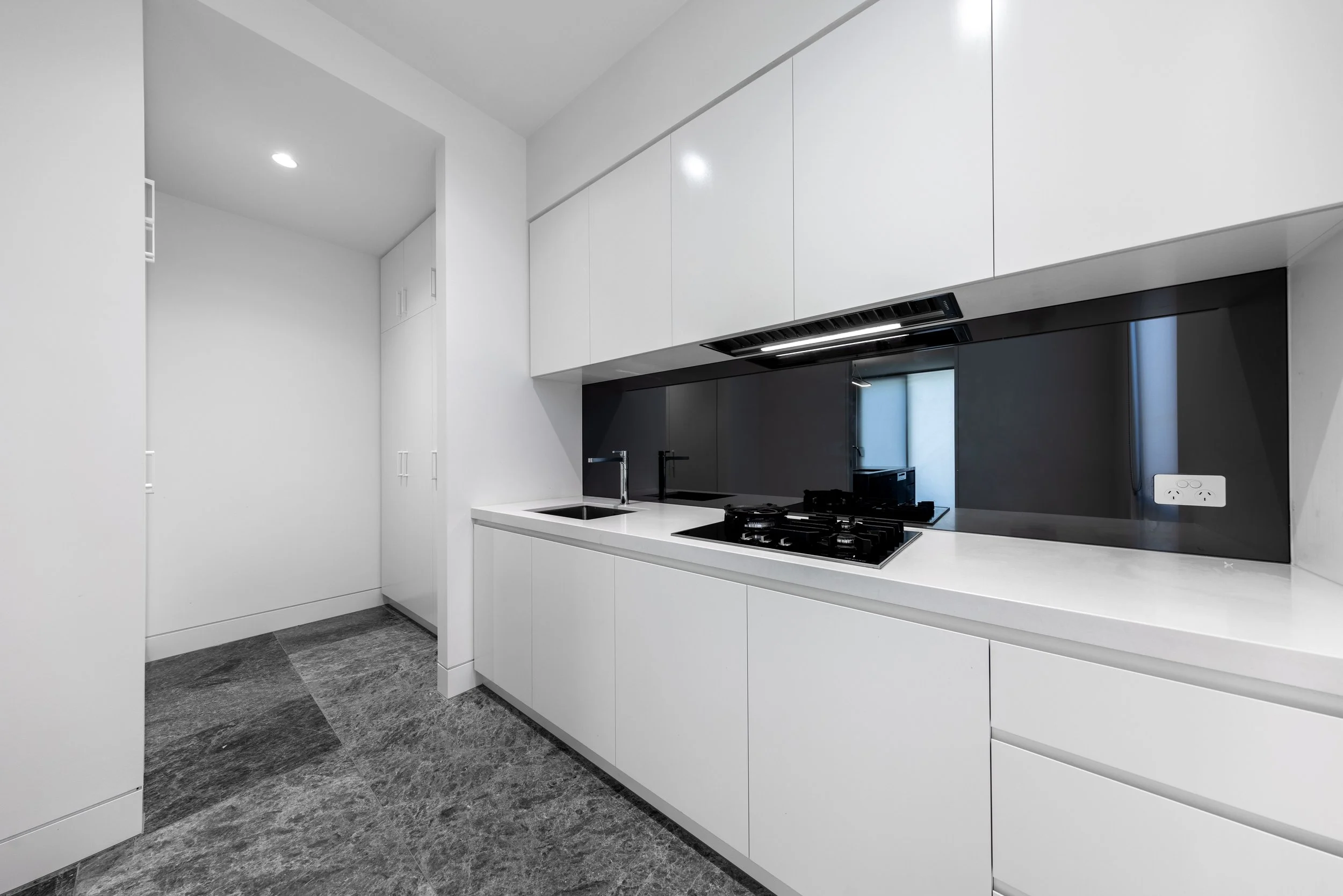R5H_5875-HDR.jpg