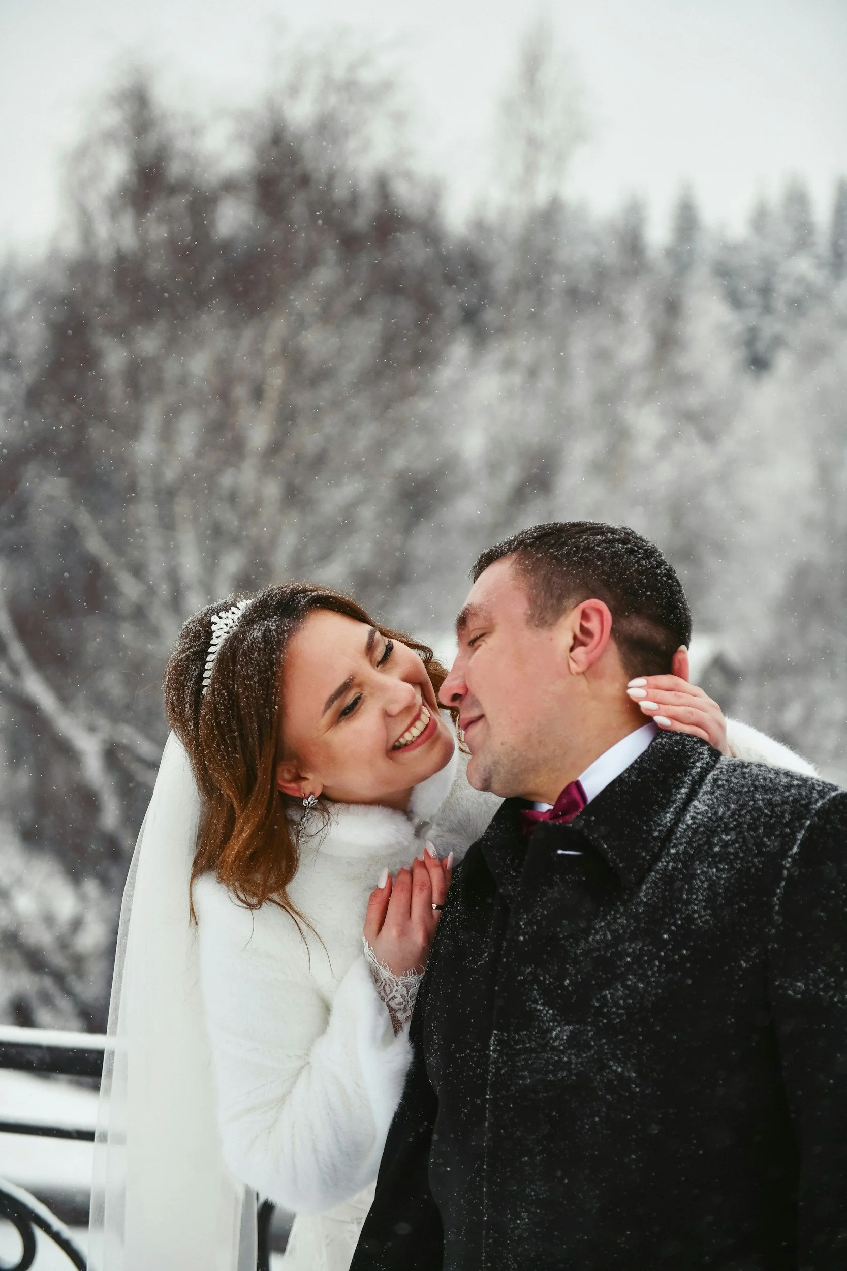 GLITZER, SCHNEE &amp; GANZ VIEL LIEBE: WARUM EINE WINTERHOCHZEIT EIN ABSOLUTER TRAUM IST