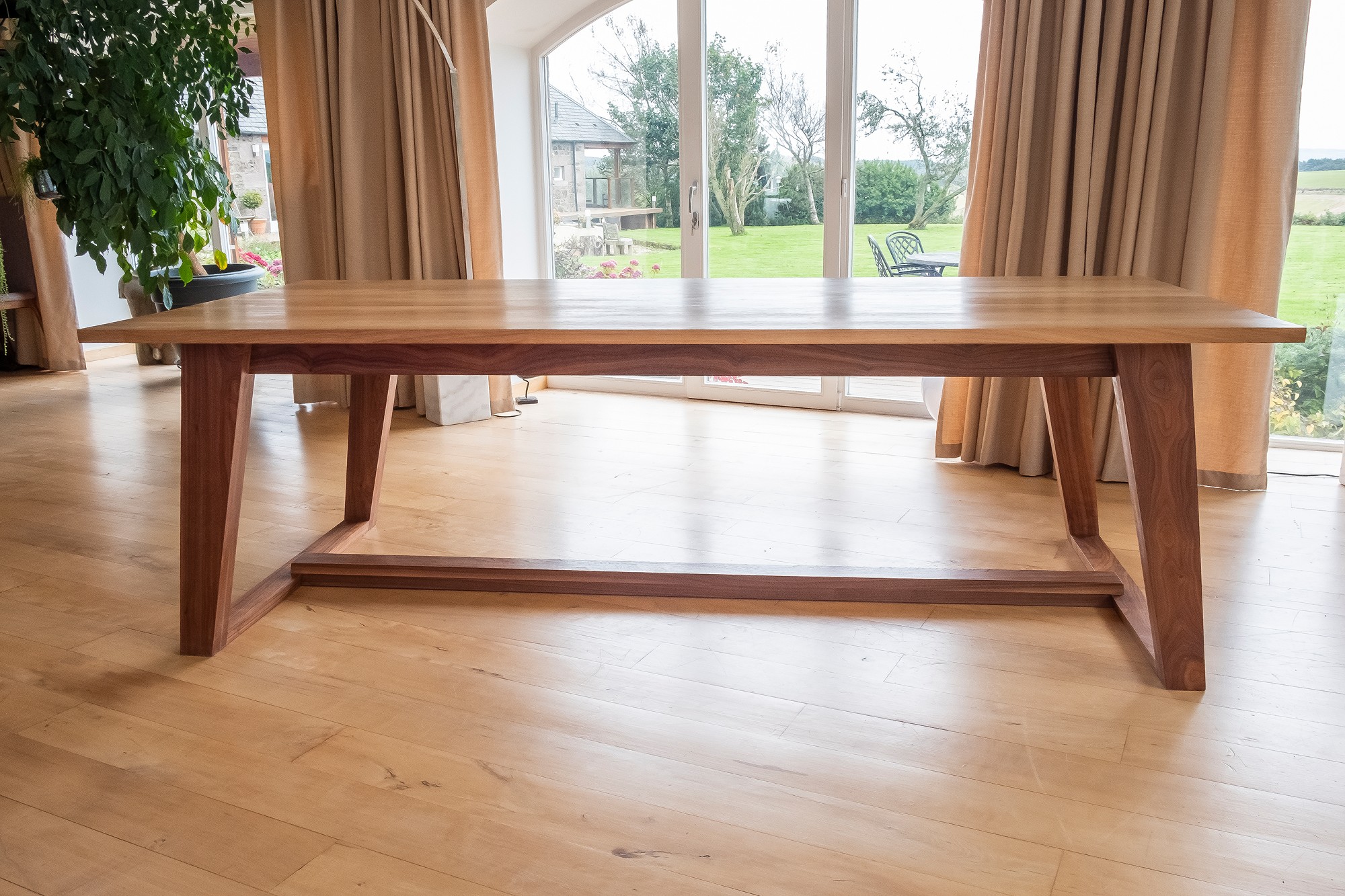 20191007_Adams_furniture_004.png