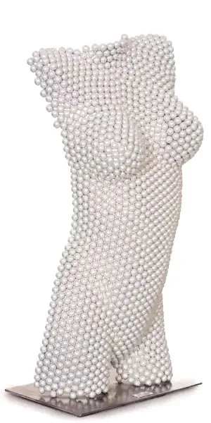 Ball Bearing female Torso Front On Base Ed 4 Pearl White 1.jpg