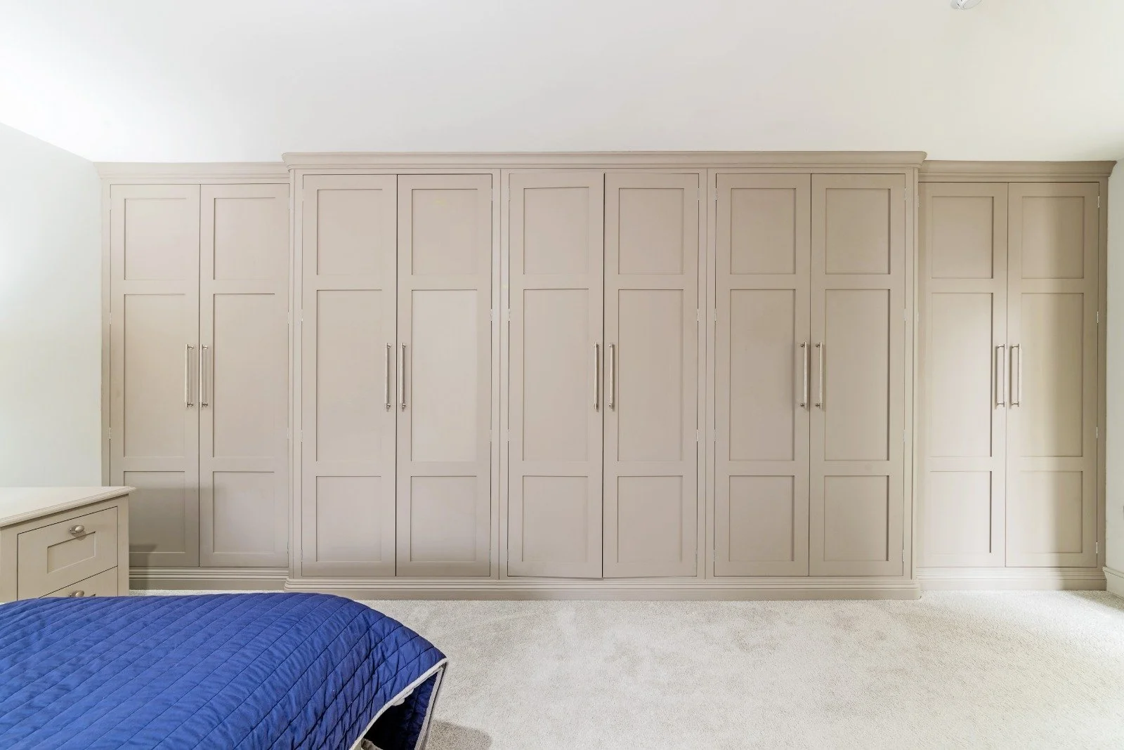 Knightsbridge Bespoke fitted Wardrobes