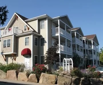jeff-dobbs-hotel-from-holland-cropped.jpg