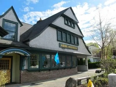 Museums And Oceanariums
