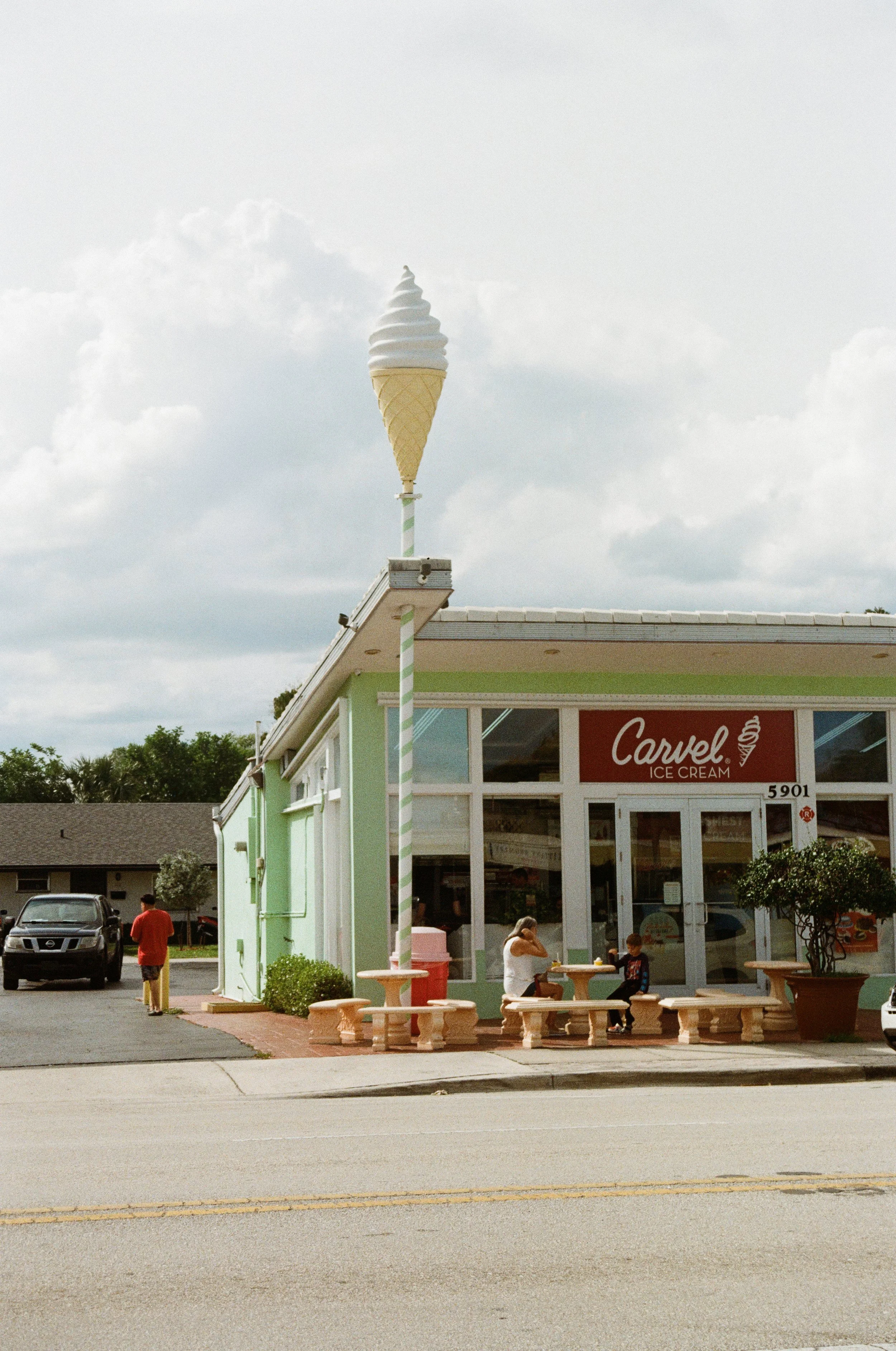 Palm Beach, West Palm Beach Carvel