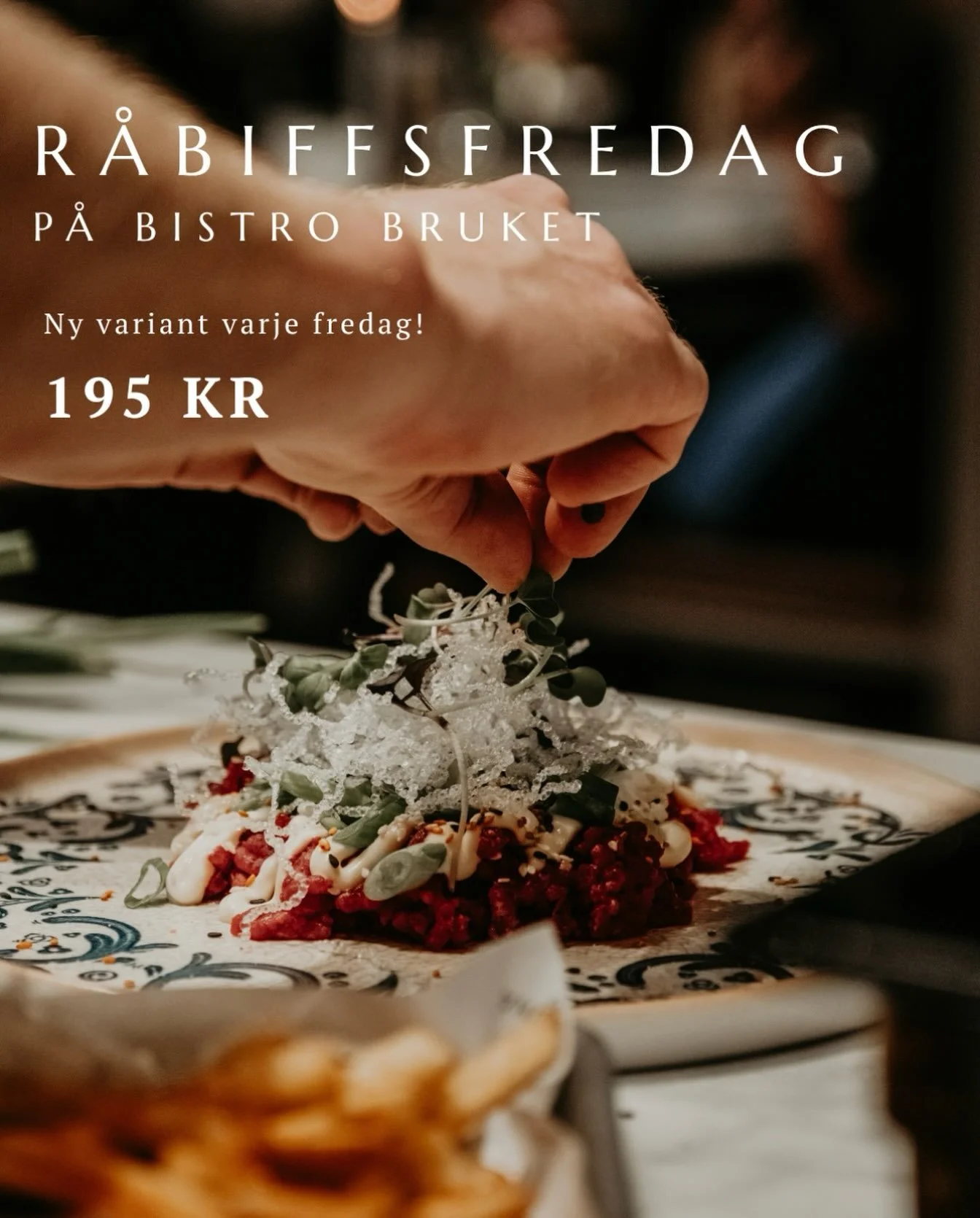 &Auml;ntligen fredag och en ny r&aring;biff! 👌🏼

Idag &auml;r det r&aring;biff med karljohansvampkr&auml;m, lingon, krispig l&ouml;k och gammelknas - serveras med pommes!
