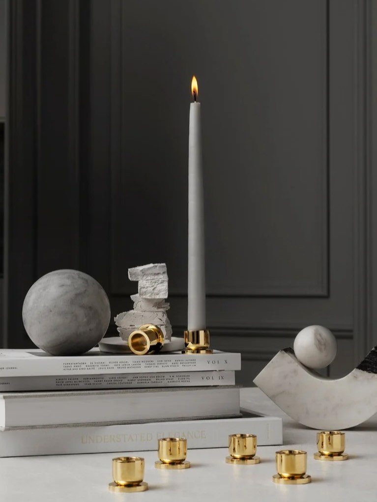 ⭐️ Erbjudande till dig i kundklubben! ⭐️

T.o.m. 15 november kan du som kundklubbsmedlem k&ouml;pa ljusstaken &rdquo;Bijou&rdquo; till specialpris! 

M&auml;ssing: 450 kr (ordinarie pris 550 kr)
Silverpl&auml;terad m&auml;ssing: 550 kr (ordinarie pri