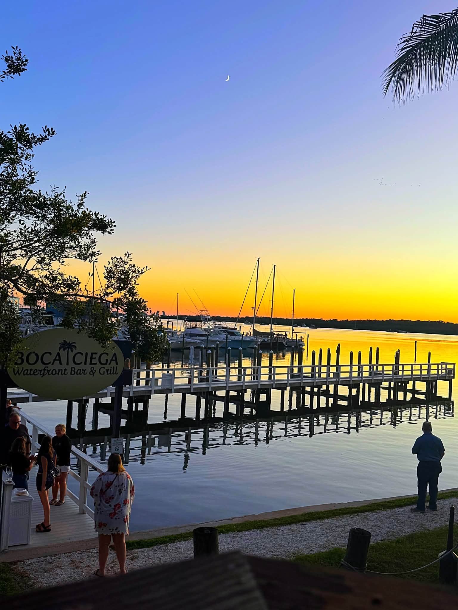 No two sunsets are the same, but this seat by the bay is always a good idea. 🌅 Come spend your evening with us at Boca Ciega Waterfront Bar &amp; Grill!
