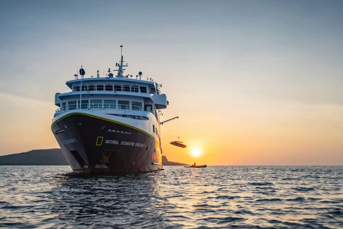National Geographic; Endeavour 11