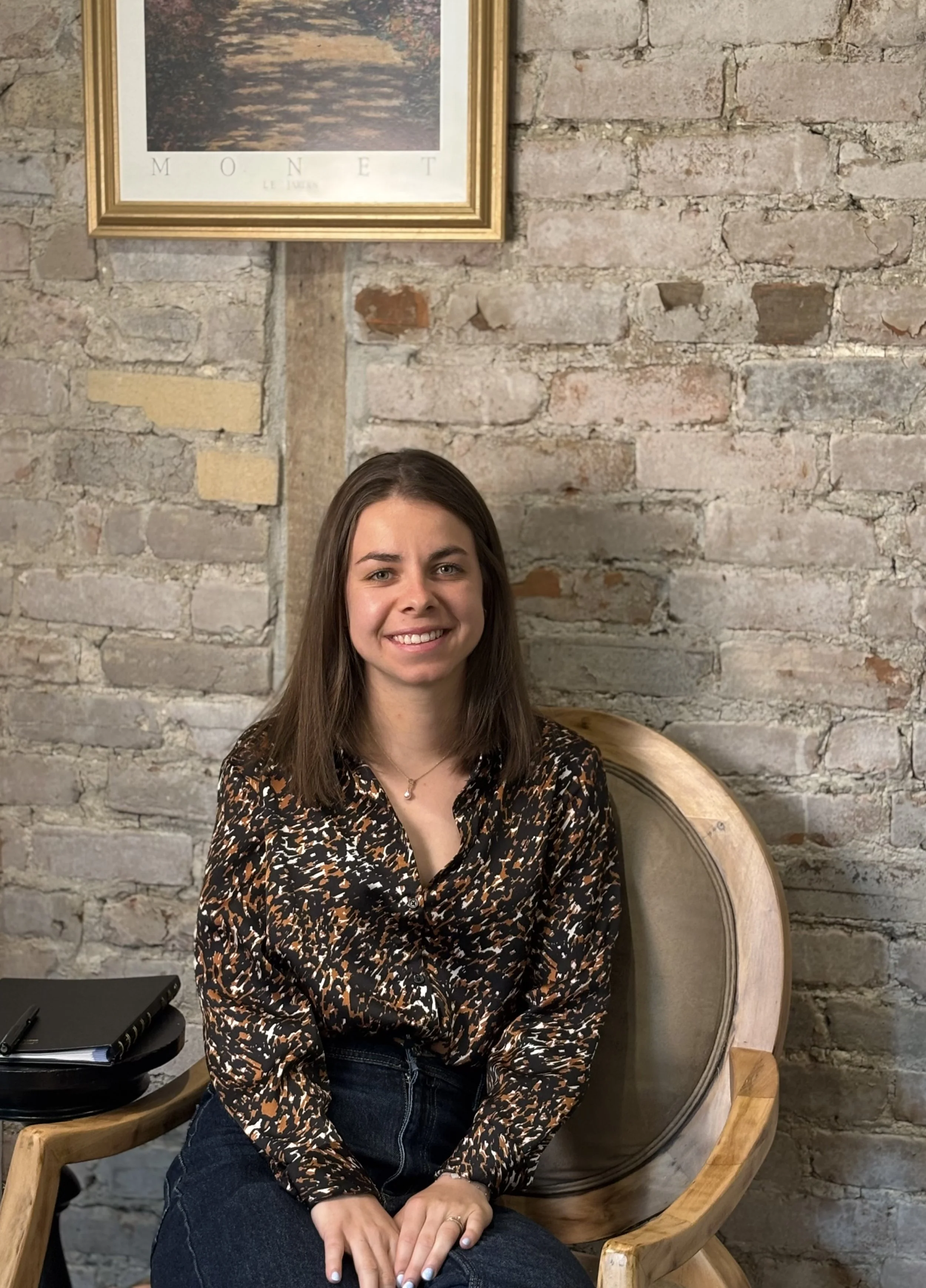Marie Avril, psychologue clinicienne à Montréal, spécialisée en psychothérapie individuelle pour adultes, adolescents et enfants