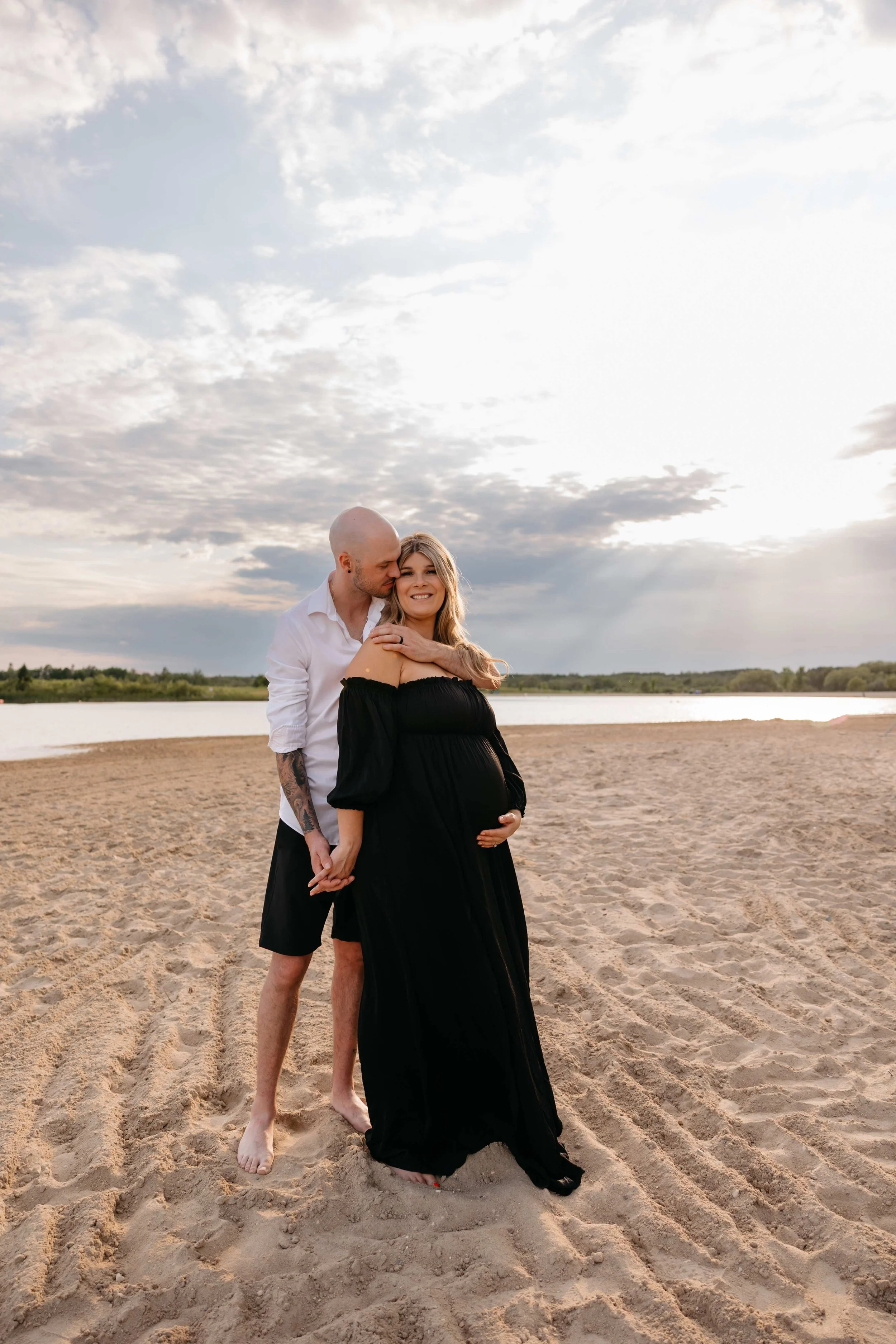 Winnipeg-newborn-and-maternity-photographer-sari-risbey-photography-9.jpg