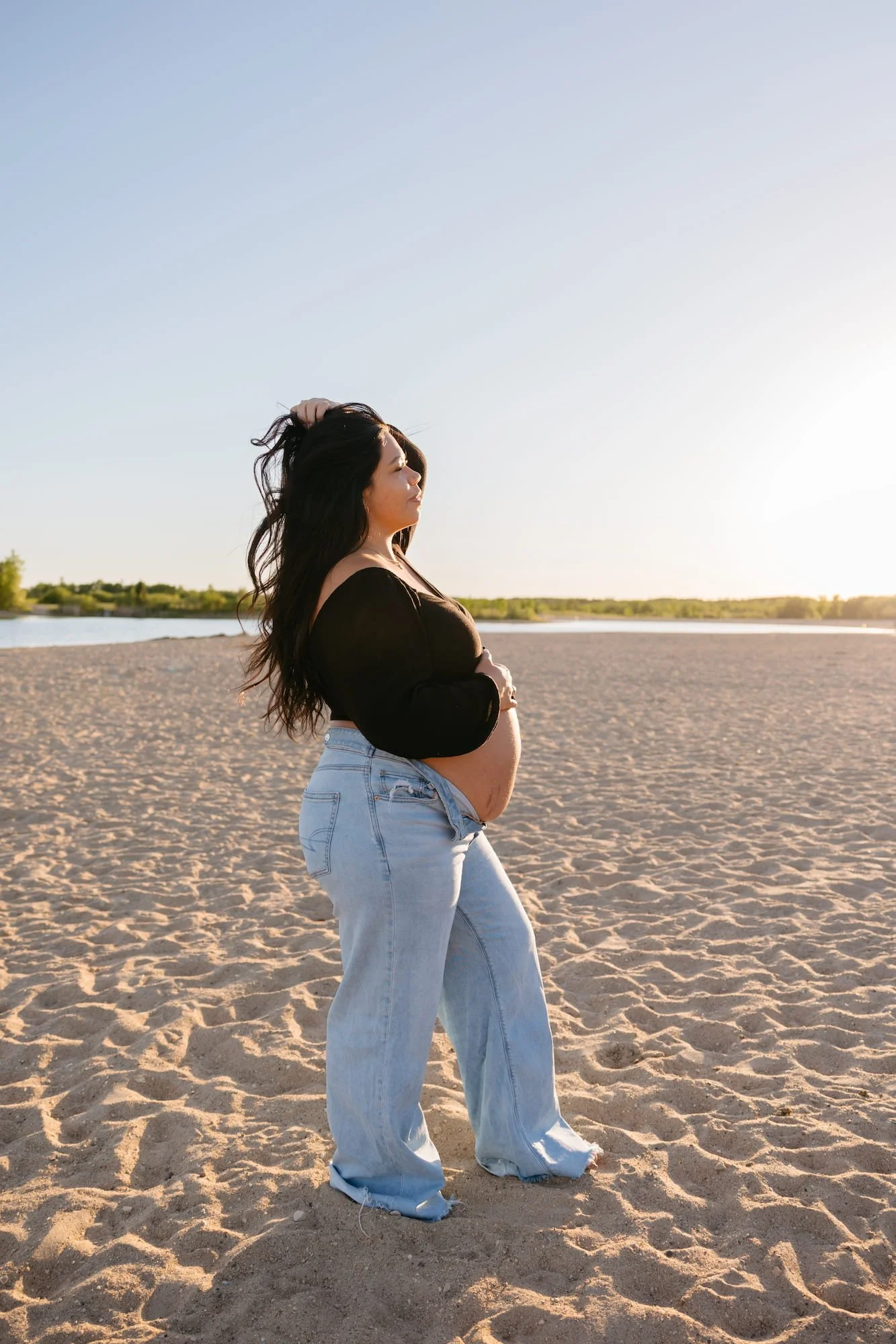 beach-maternity-side-profile-winnipeg-manitoba