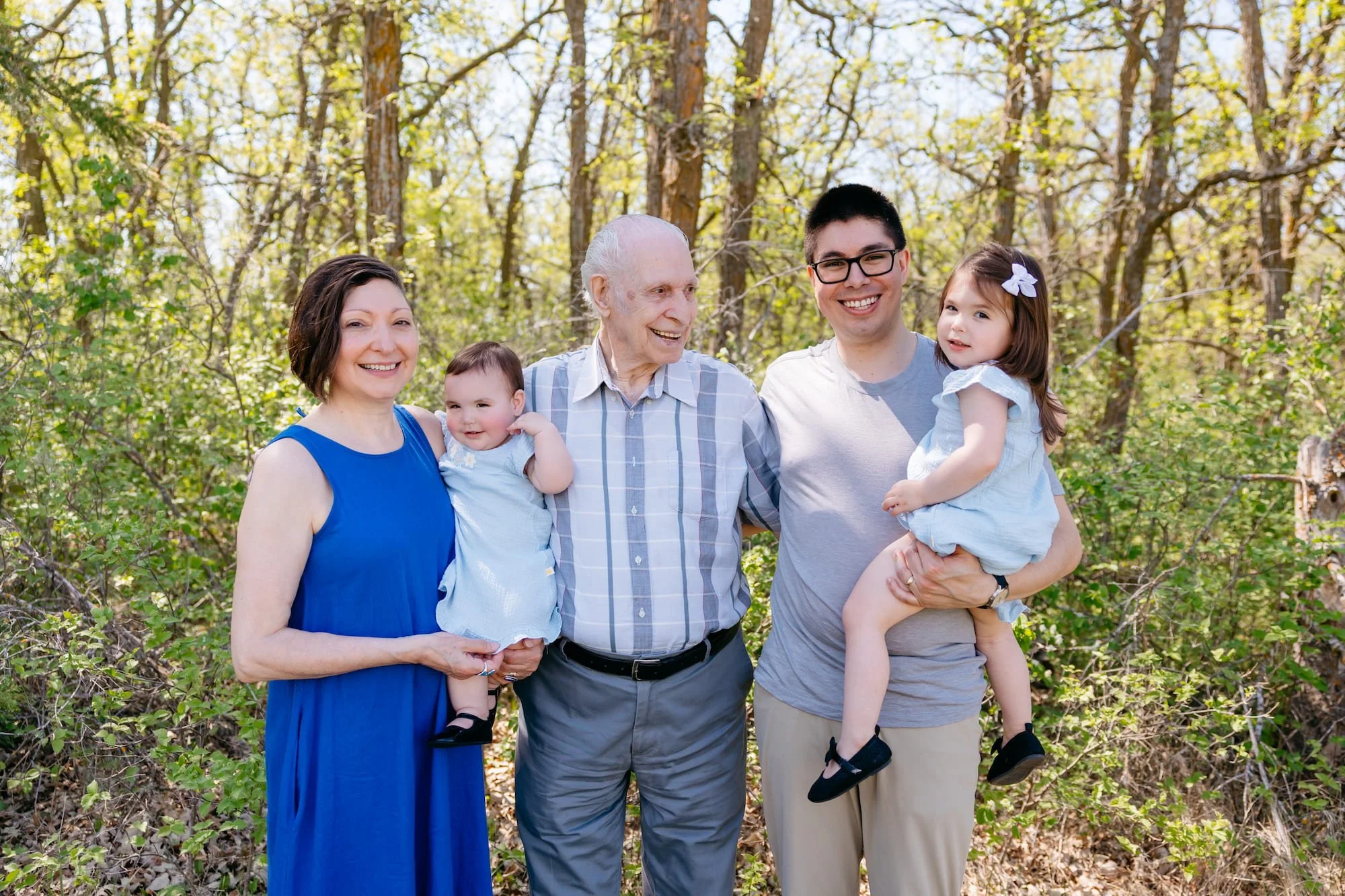 Winnipeg Extended Family Photos Don't Have to Be a Chore (I Promise!)