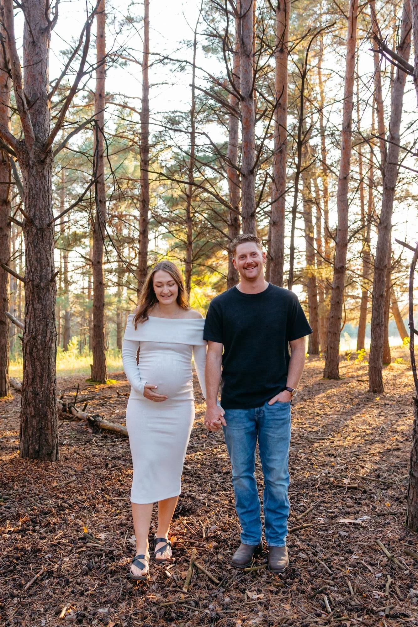 Winnipeg-newborn-and-maternity-photographer-sari-risbey-photography-18.jpg