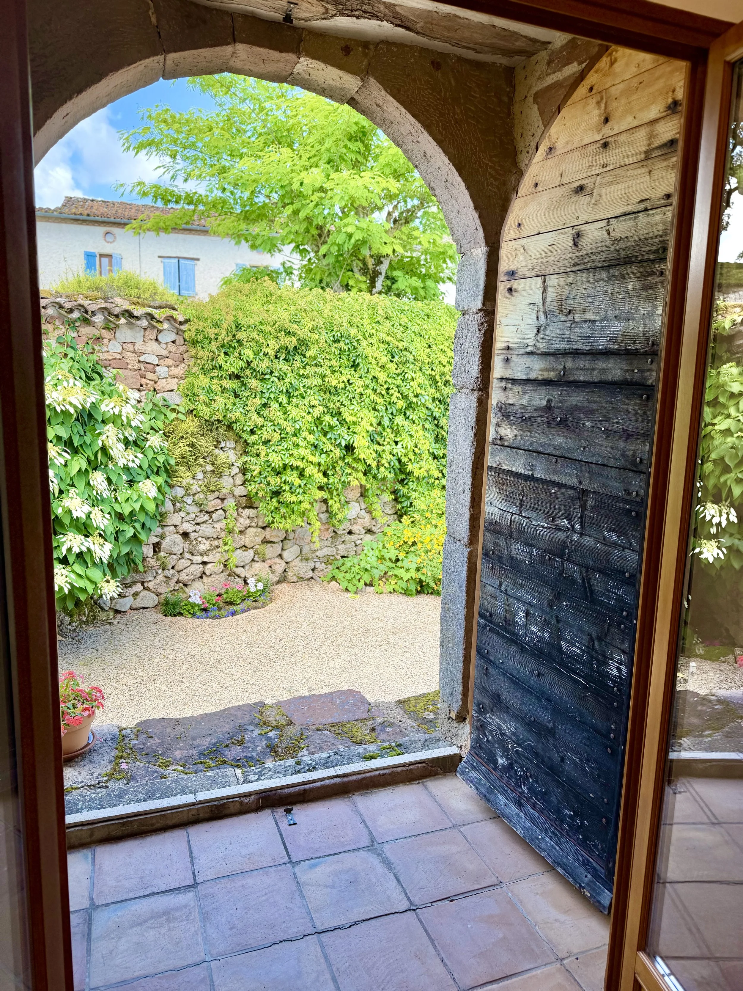 Twin Bedroom Outside
