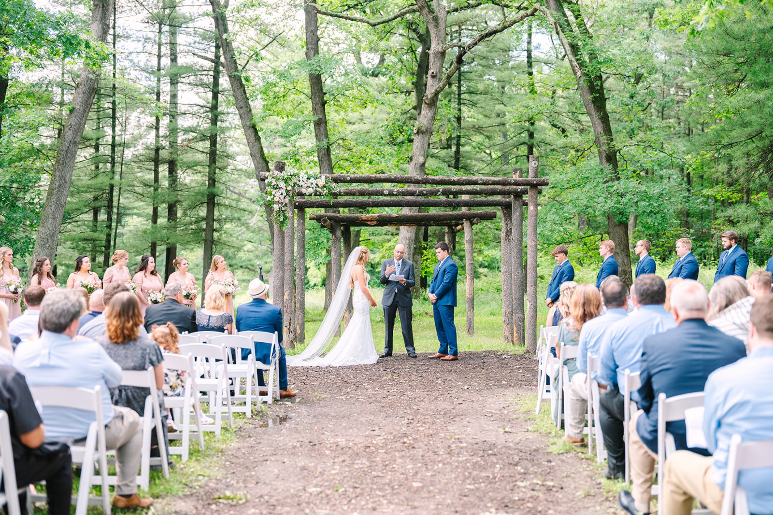 wisconsin-dells-wedding-decor-rental-signature-events-wi-186.jpg