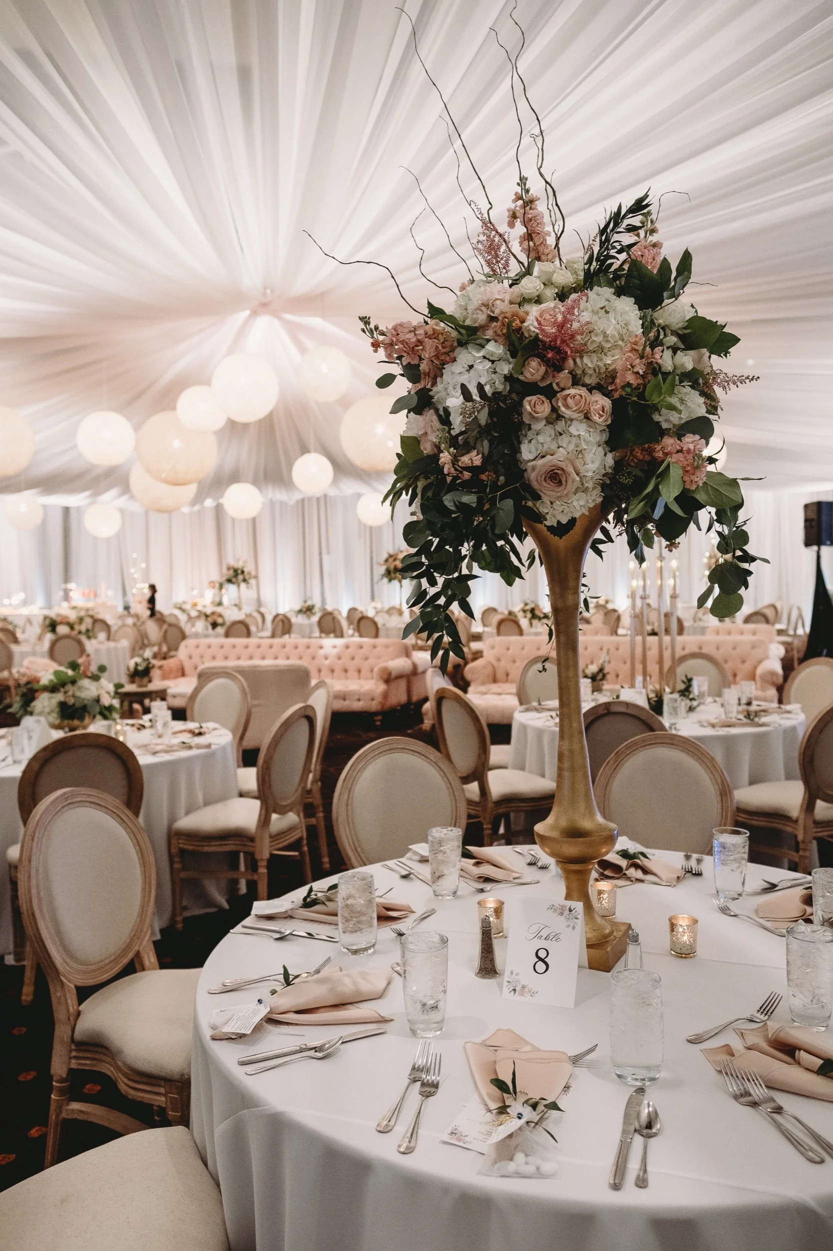 wisconsin-dells-wedding-decor-rental-signature-events-wi-132.jpg
