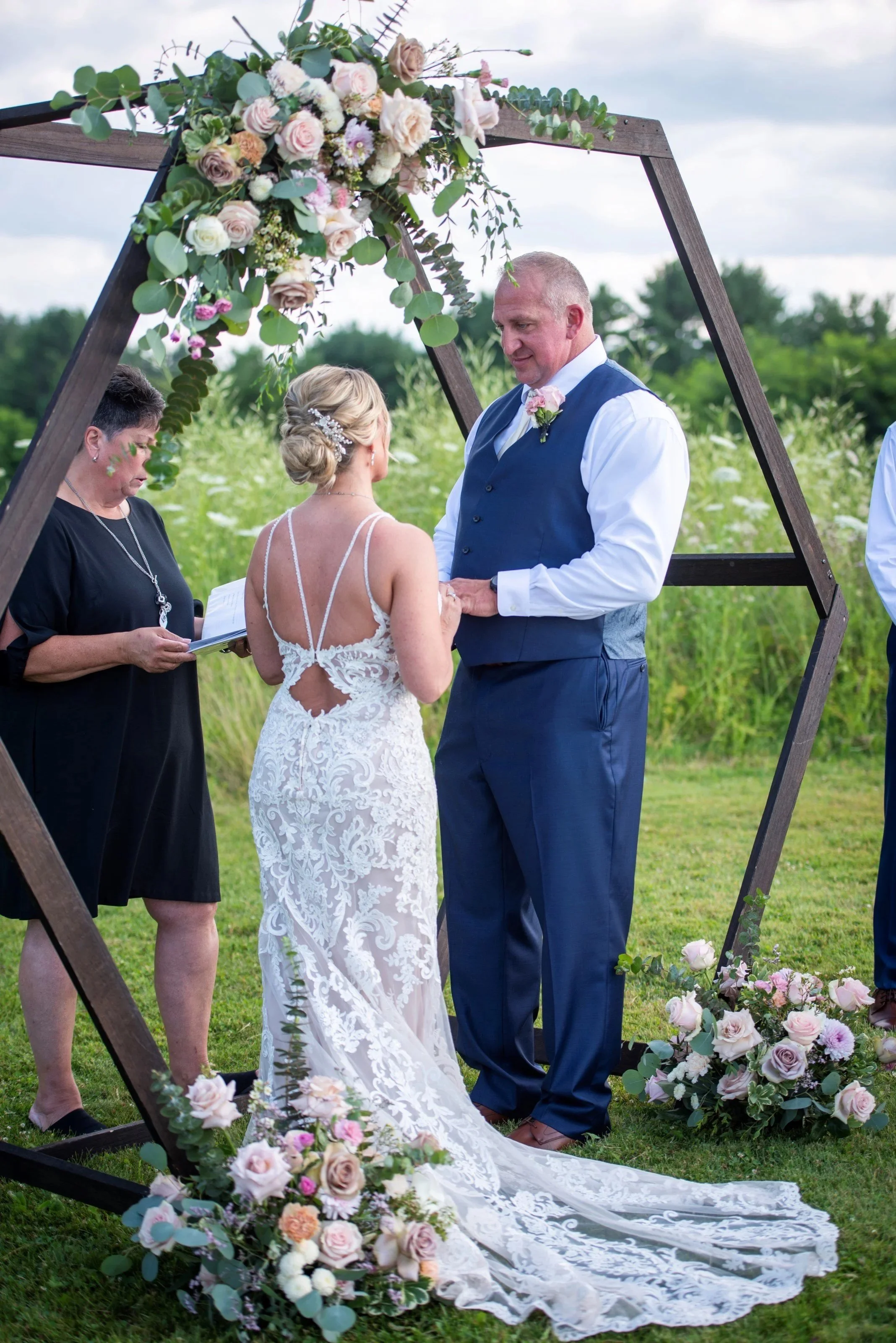 wisconsin-dells-wedding-decor-rental-signature-events-wi-122.jpg