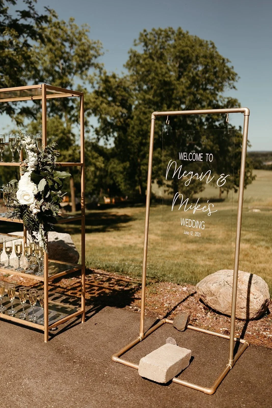 baraboo-vennebu-hill-wedding-decor-rental-signature-events-wi-005.jpg