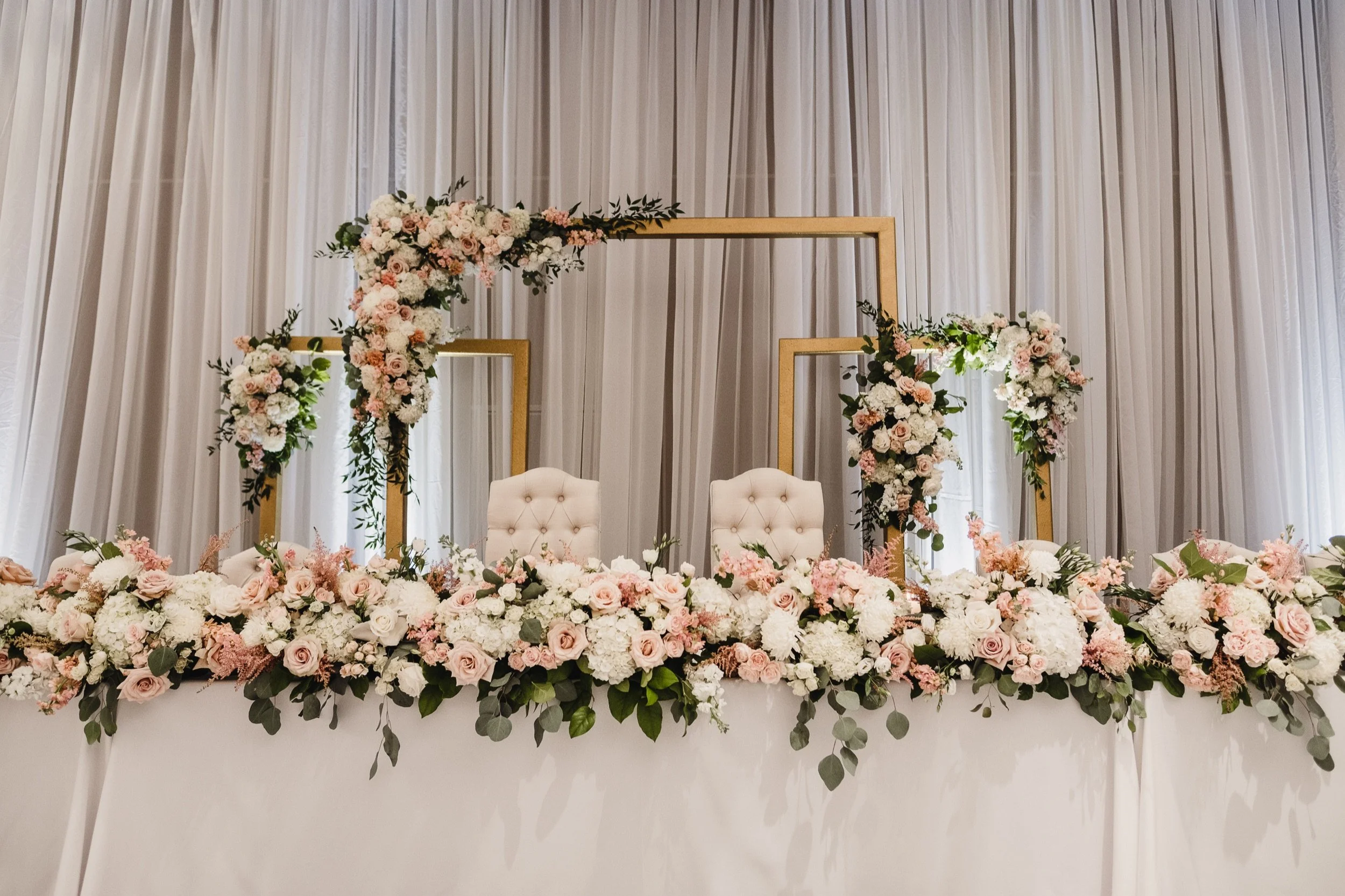 wisconsin-dells-wedding-decor-rental-signature-events-wi-235.jpg