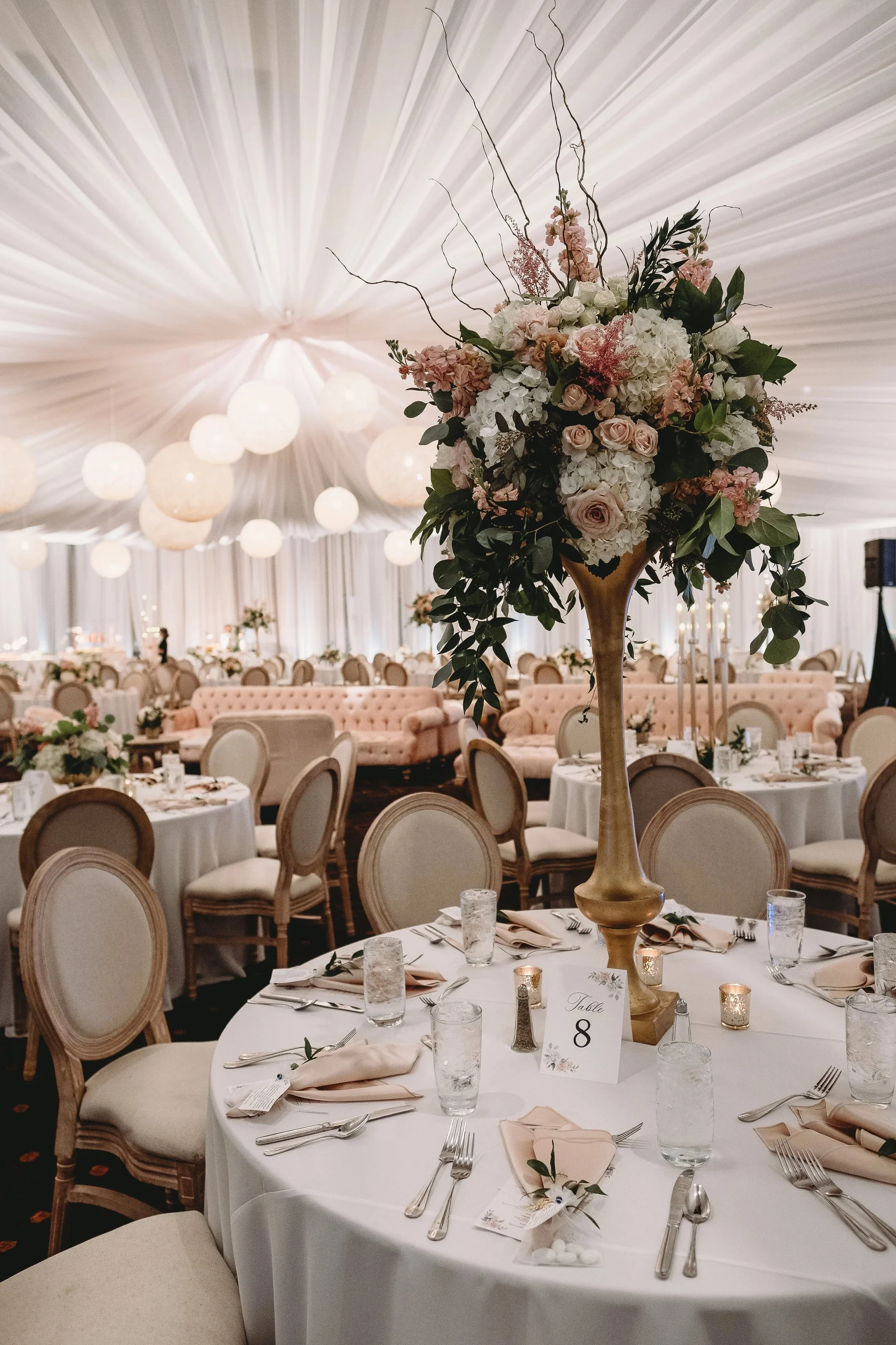 wisconsin-dells-wedding-decor-rental-signature-events-wi-126.jpg