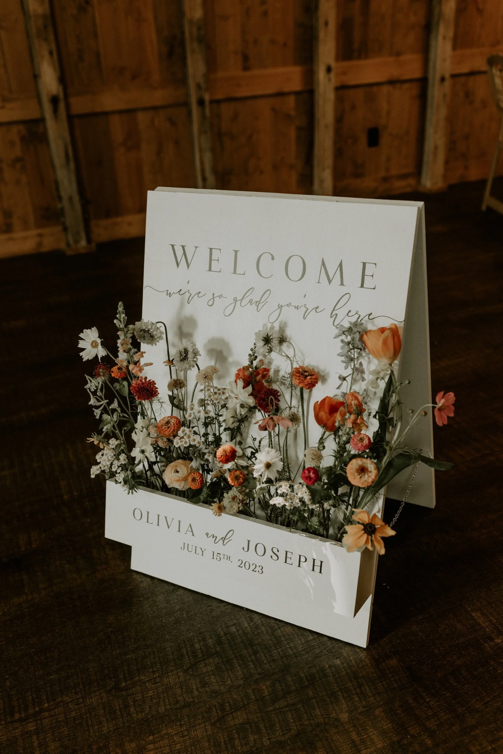 wisconsin-dells-wedding-decor-rental-signature-events-wi-093.jpg
