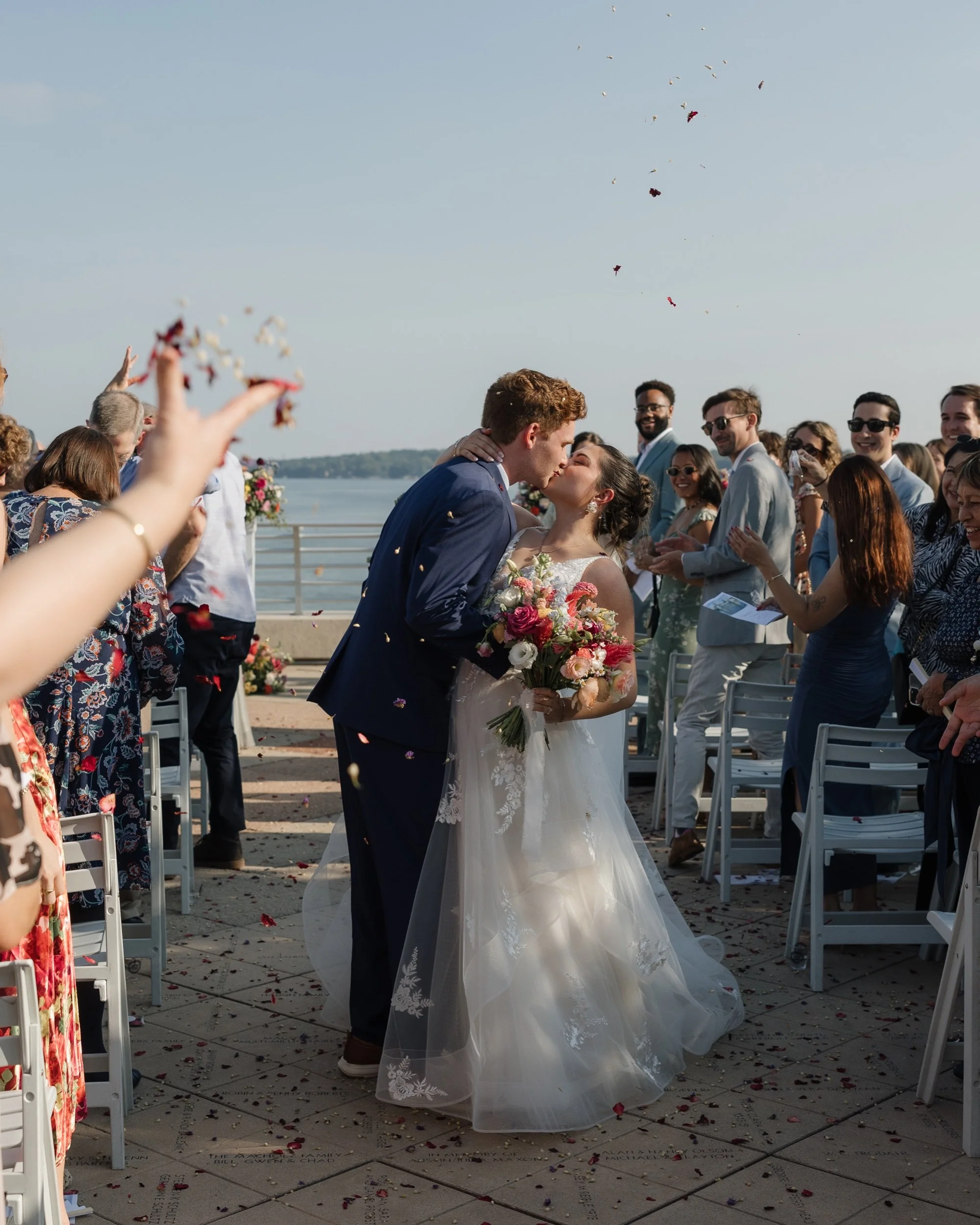 wisconsin-dells-wedding-decor-rental-signature-events-wi-037.jpg