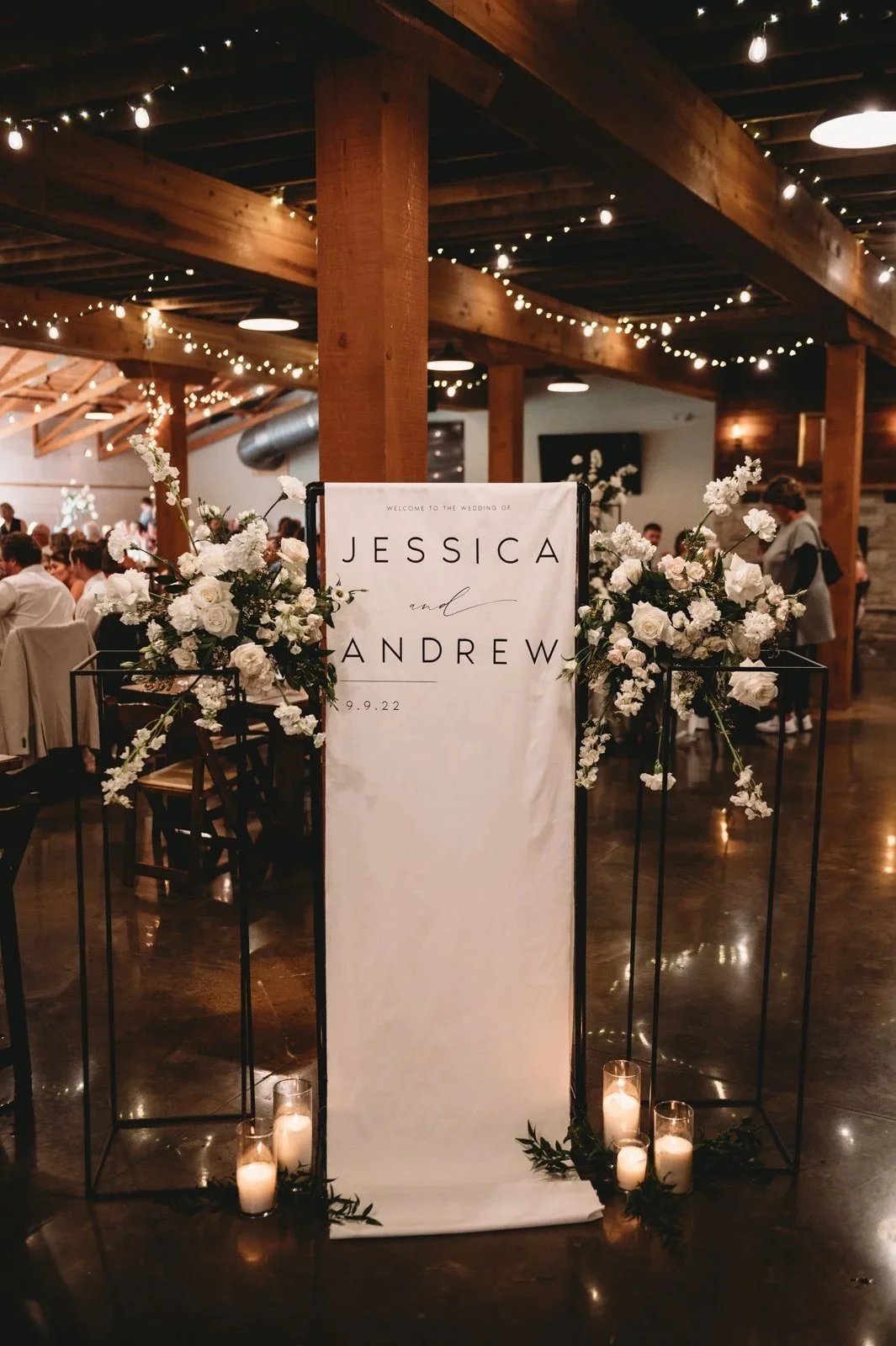 wisconsin-dells-wedding-decor-rental-signature-events-wi-031.jpg