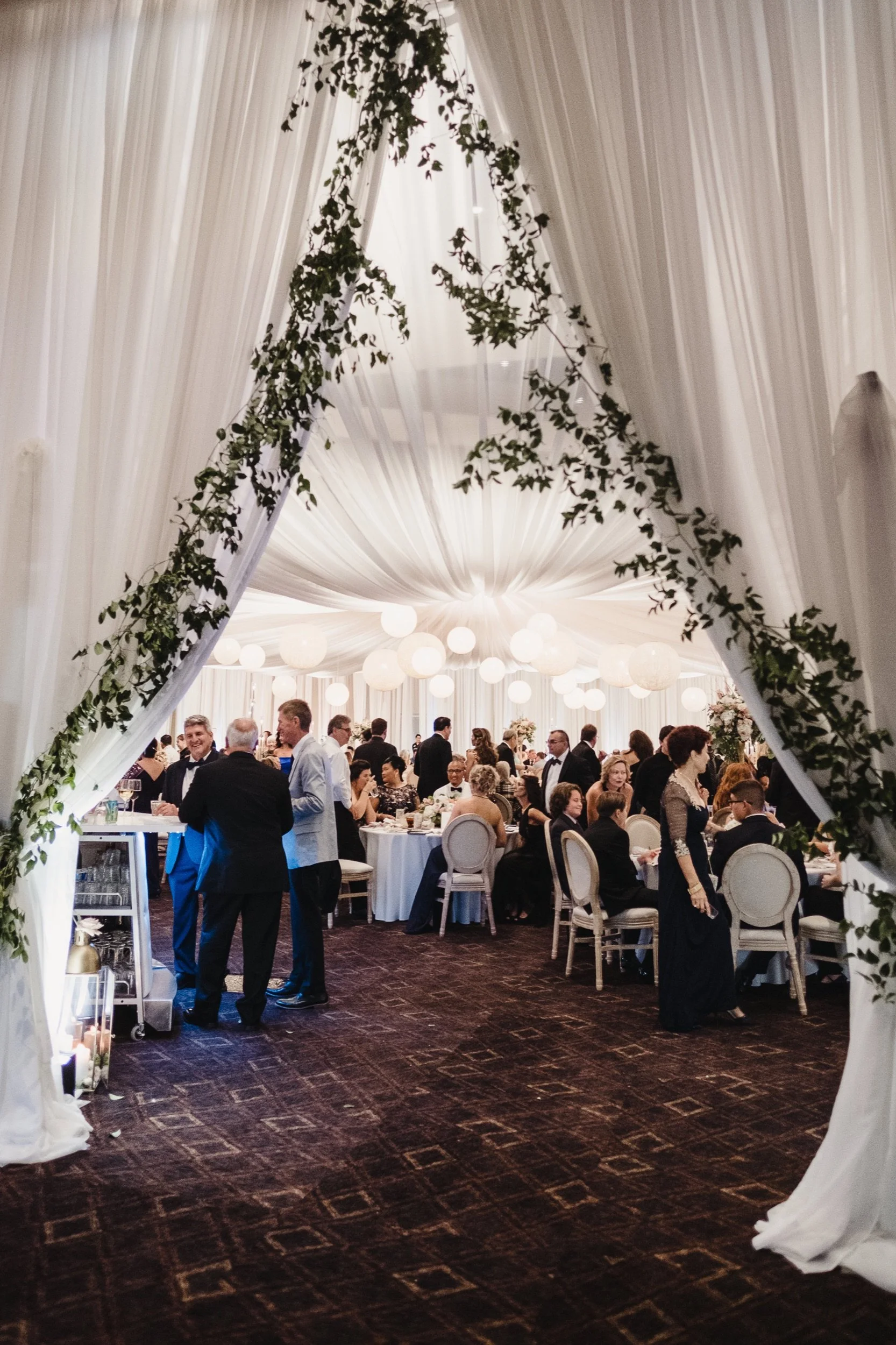 wisconsin-dells-wedding-decor-rental-signature-events-wi-302.jpg