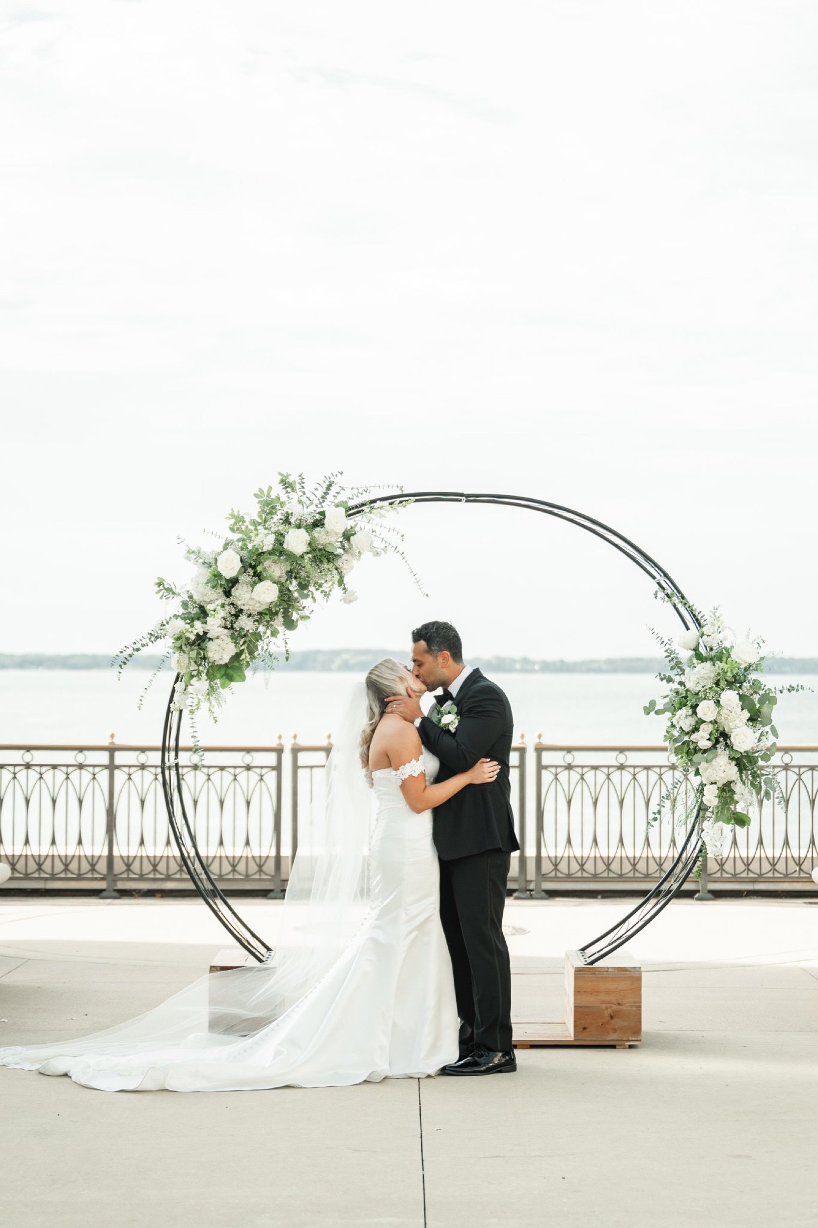 wisconsin-dells-wedding-decor-rental-signature-events-wi-247.jpg