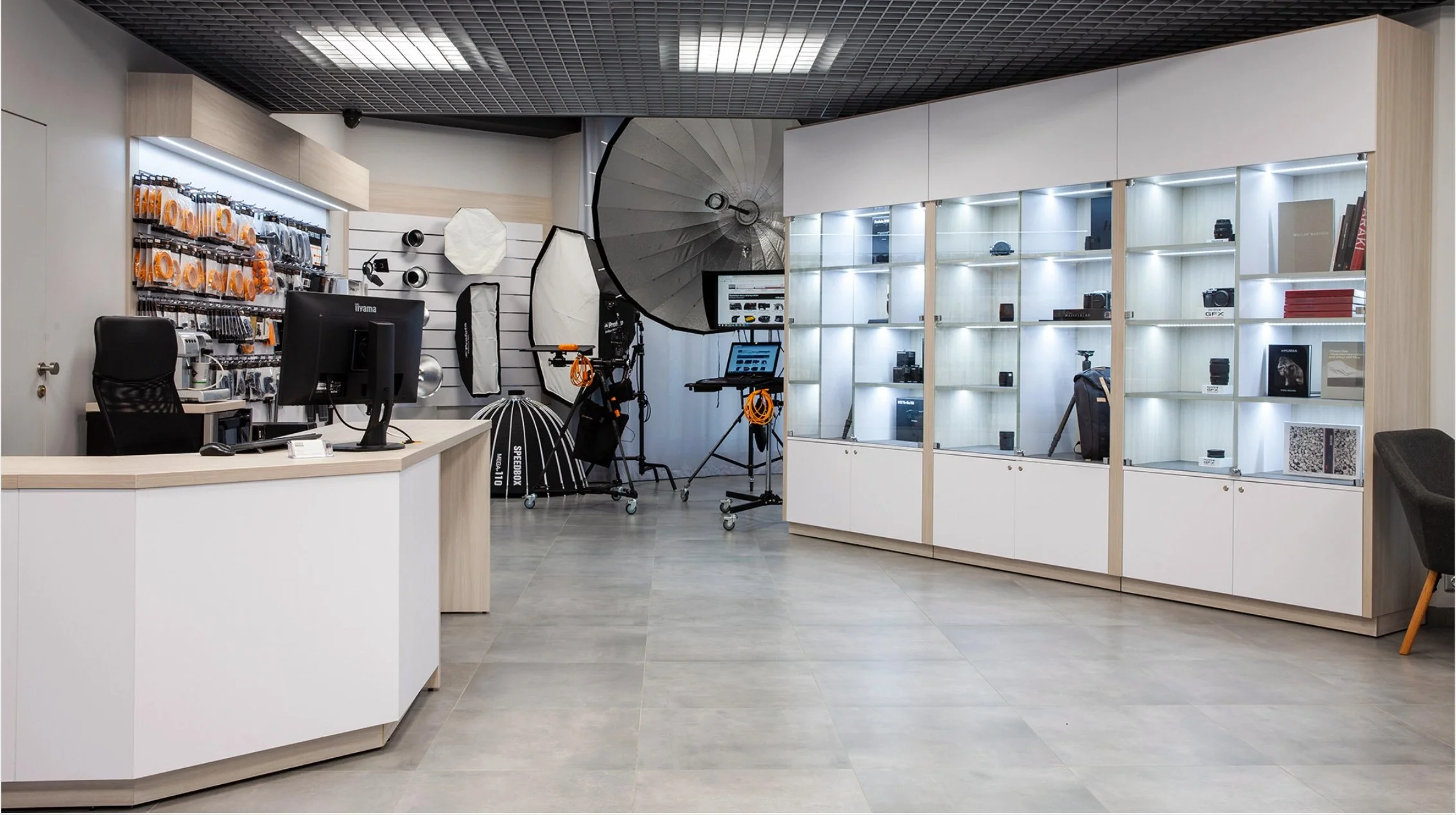 Reprobot demonstration studio in Warsaw at the 6x7.com.pl showroom