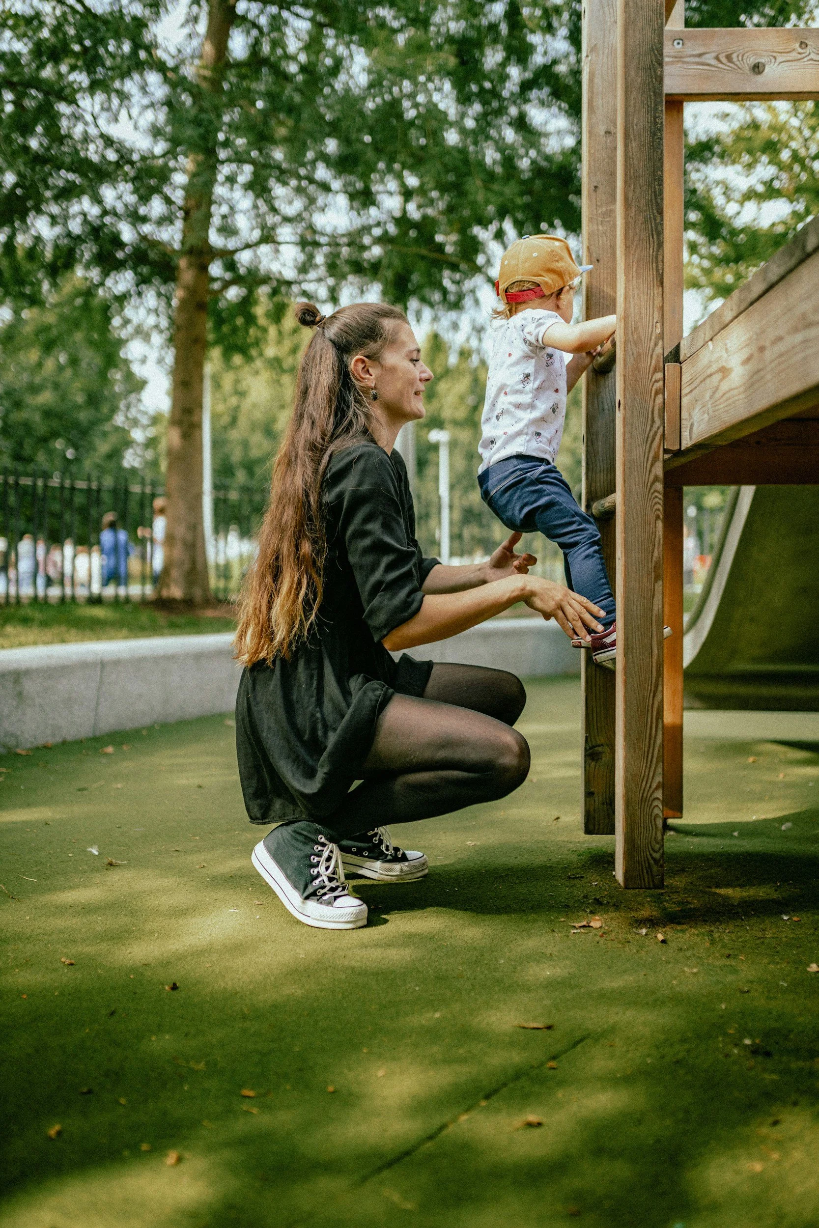 Mom and toddler in McCaren Park, perinatal therapy.