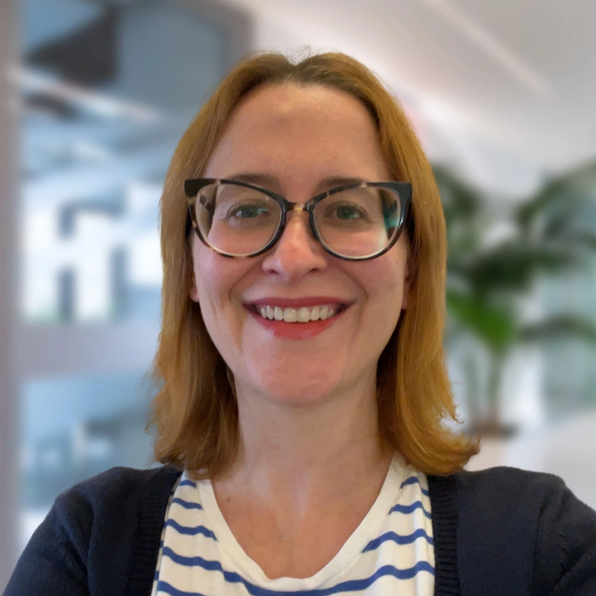 Robin Selig, LCSW, PMH-C. Nice to meet you.