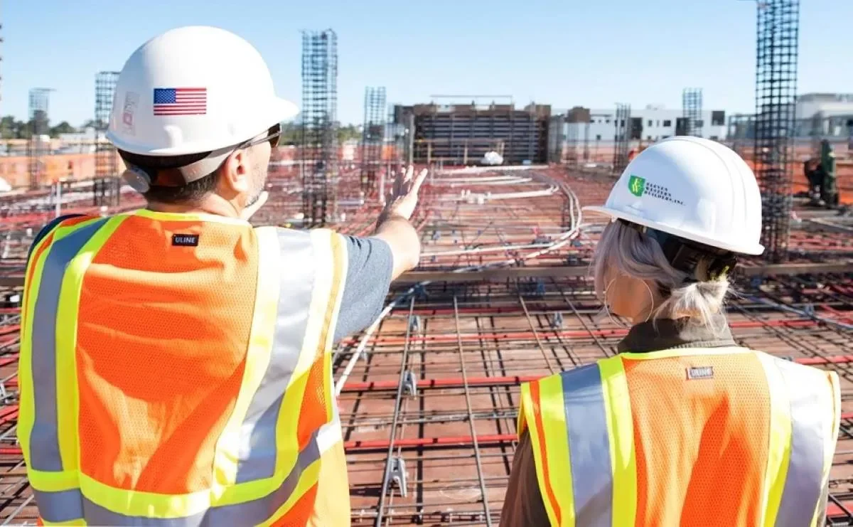 General Contractor, Construction Manager, or Design-Build: Which One Do You Need?