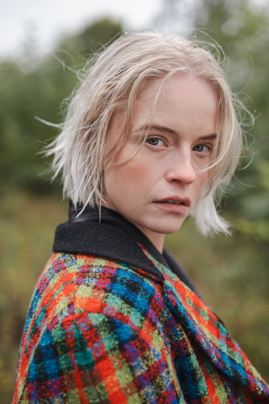 ANNA LUCIA GUSTMANN