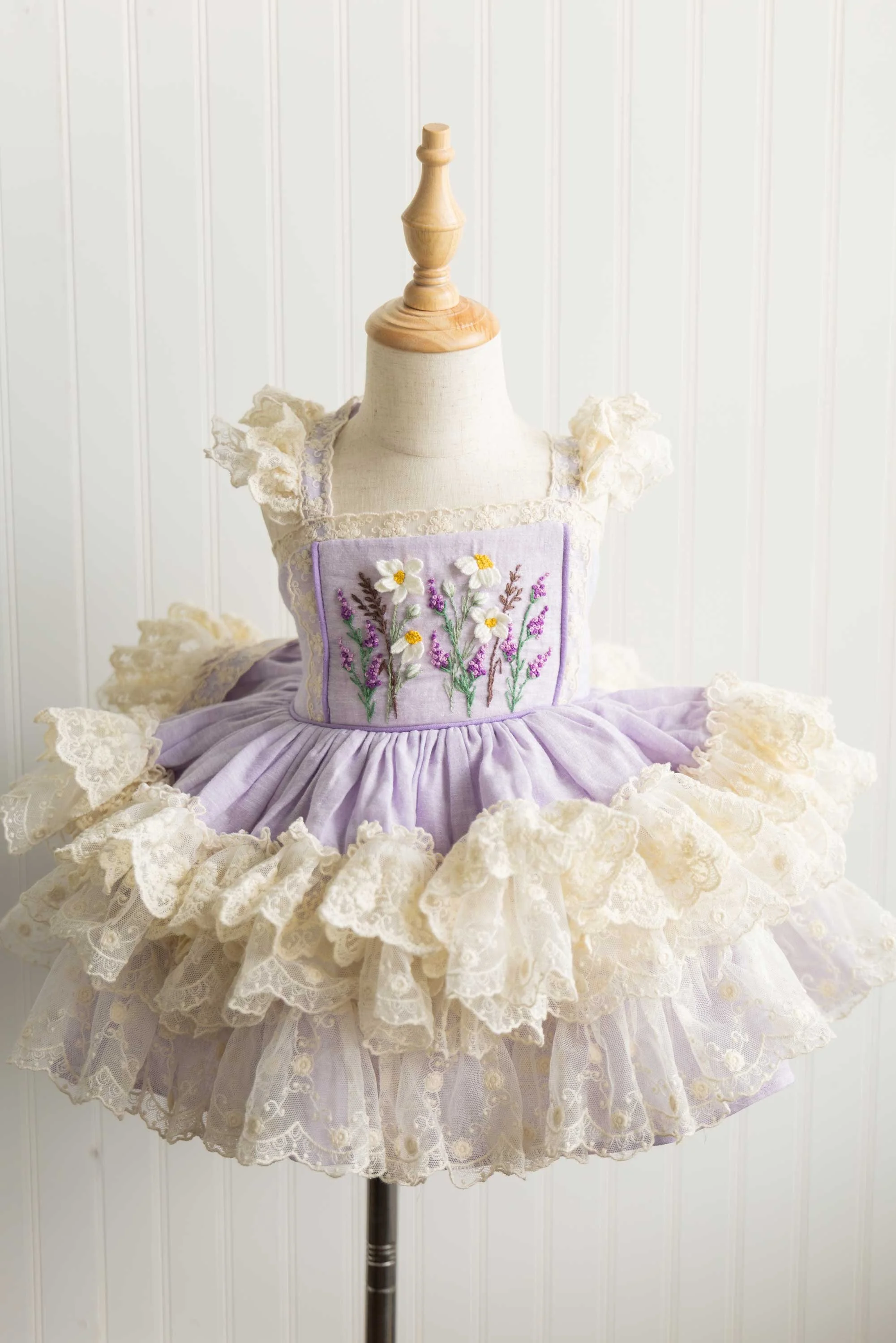 Purple bambalina clothing dress with lavender and daisies on it