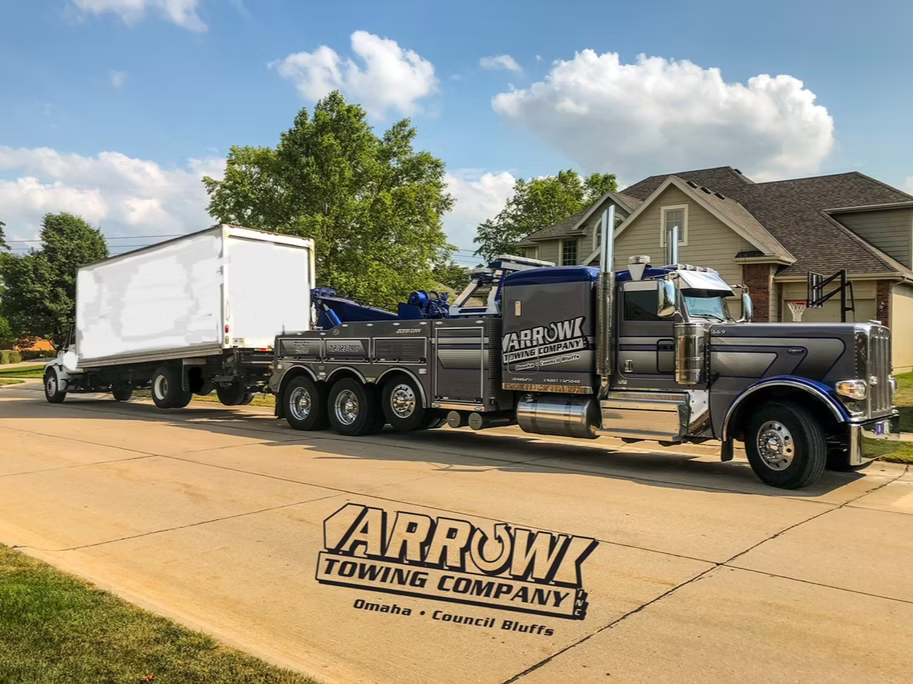 Towing service truck