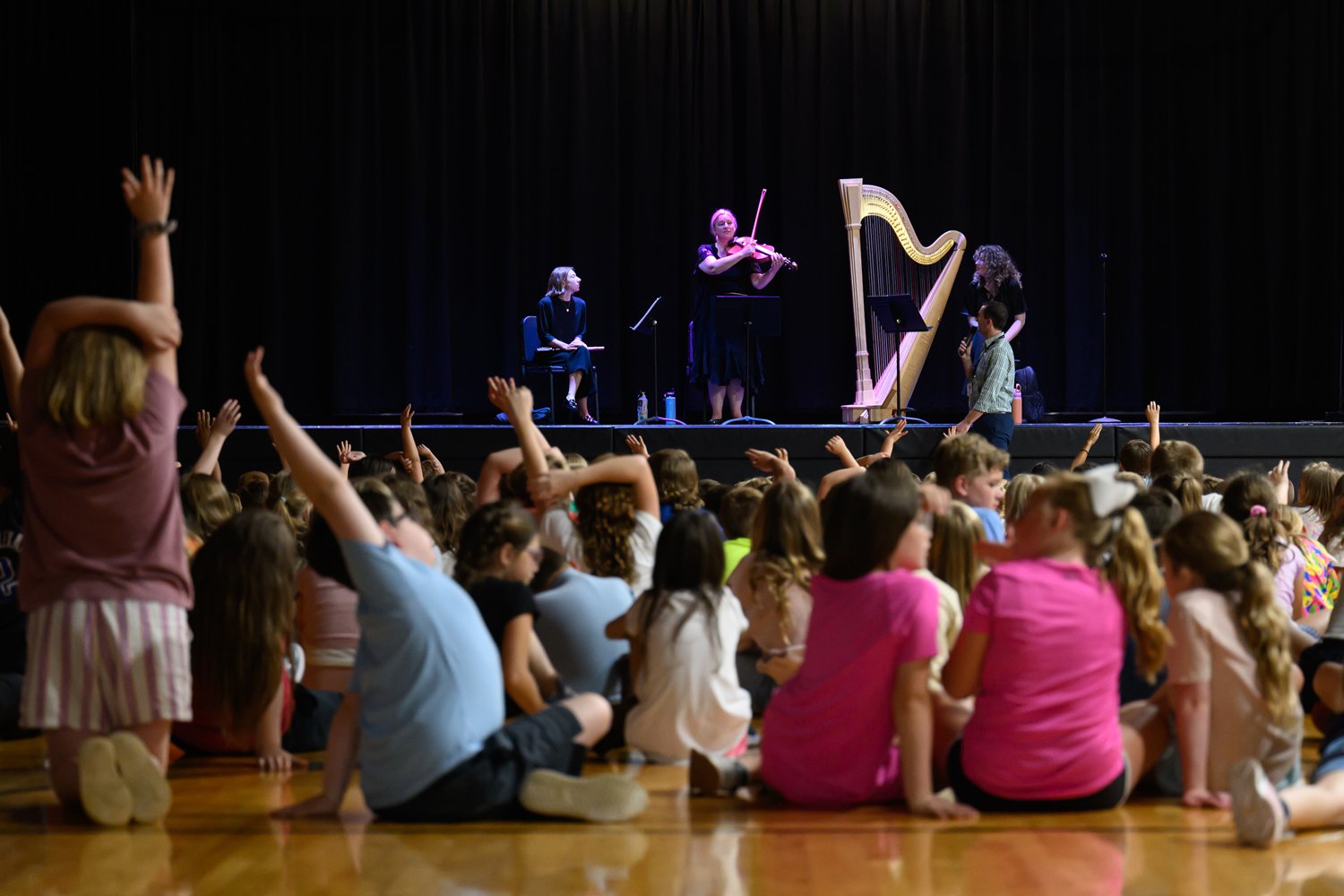 LO-20250911-Tour-CE-Burgin-Ind-School-27-L.jpg