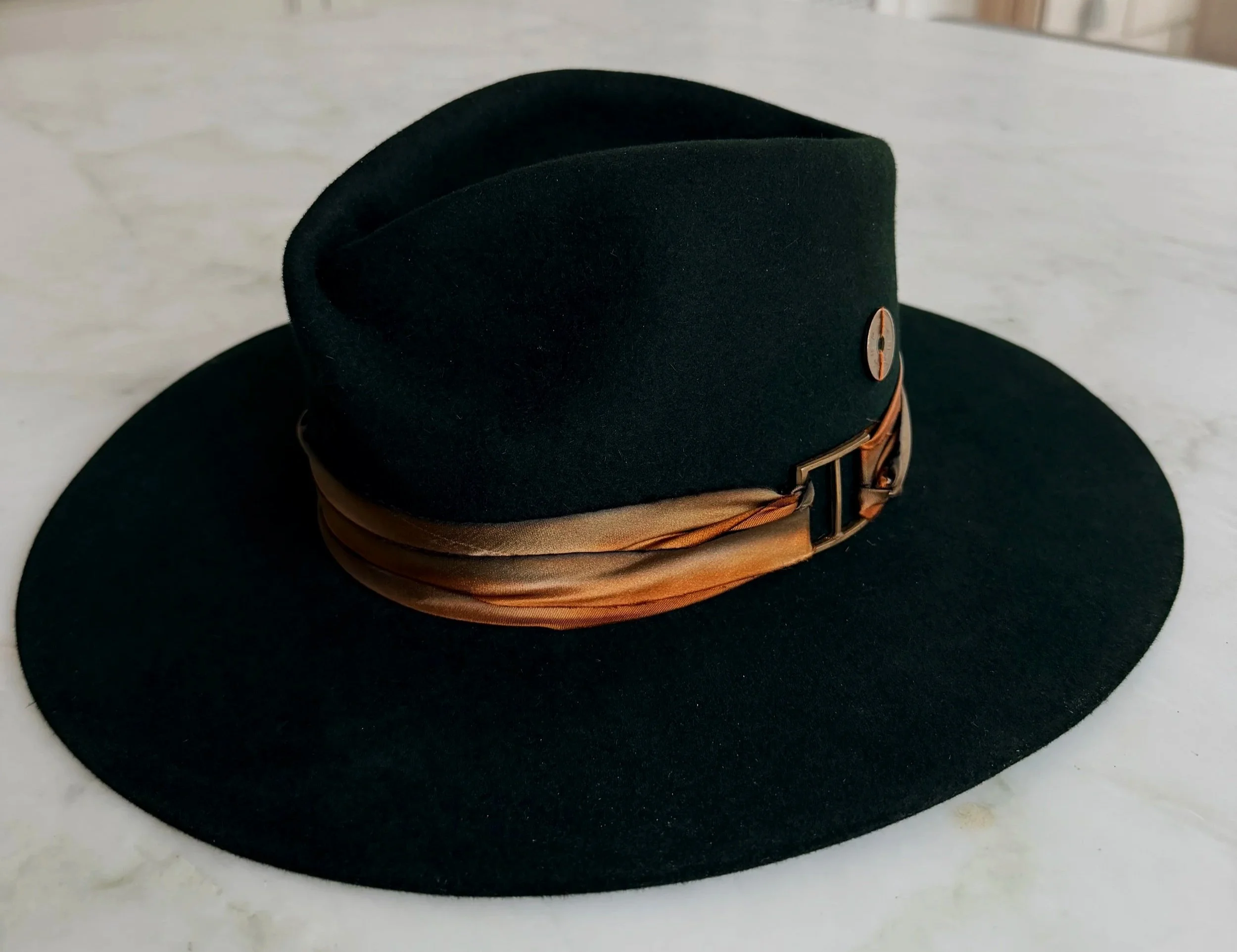 DG_hat%2C+G-Bwrap%2C+Coin%2C+.75view.jpg