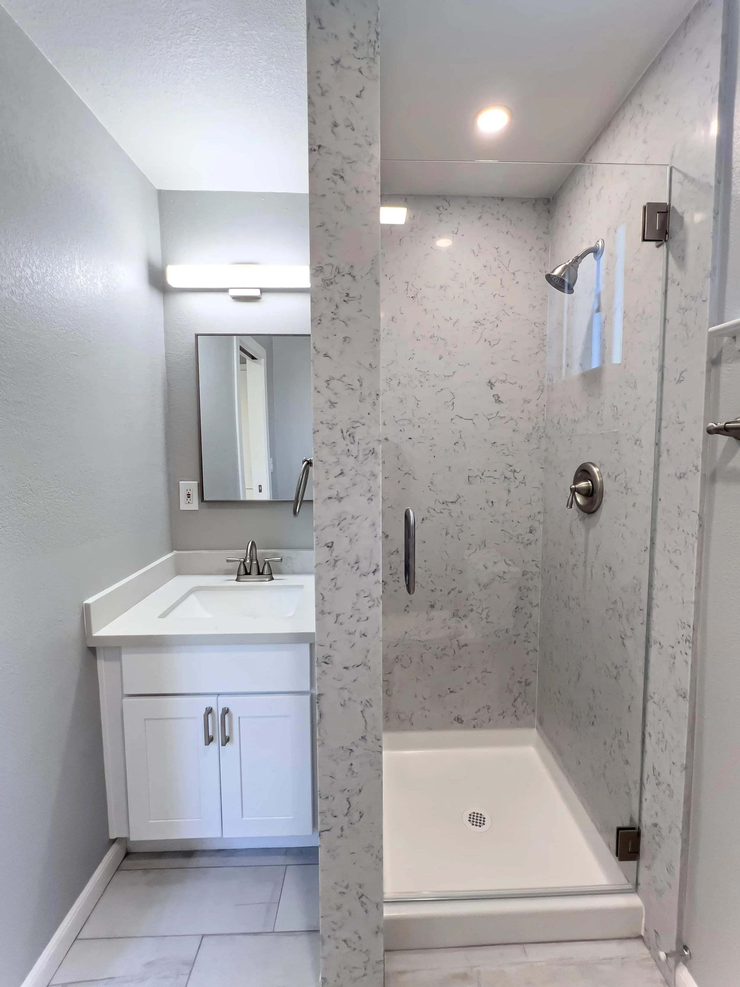 Walk in shower in a downtown San Jose ADU. 