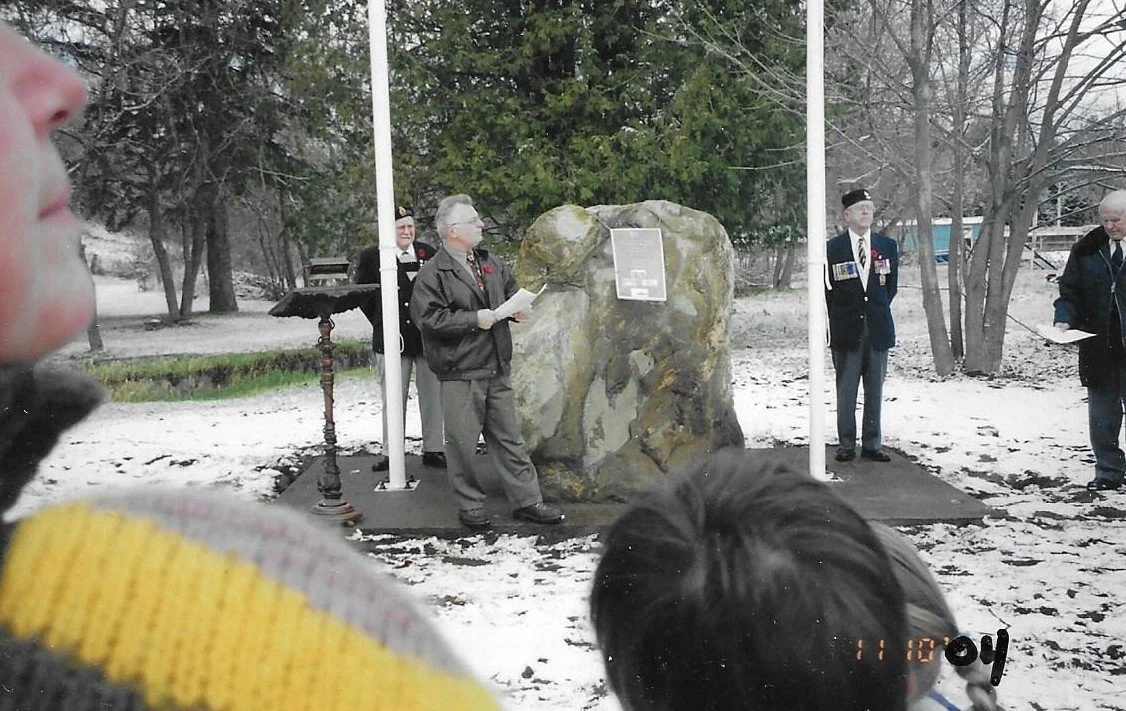 Rememberance day 2004-3.jpg