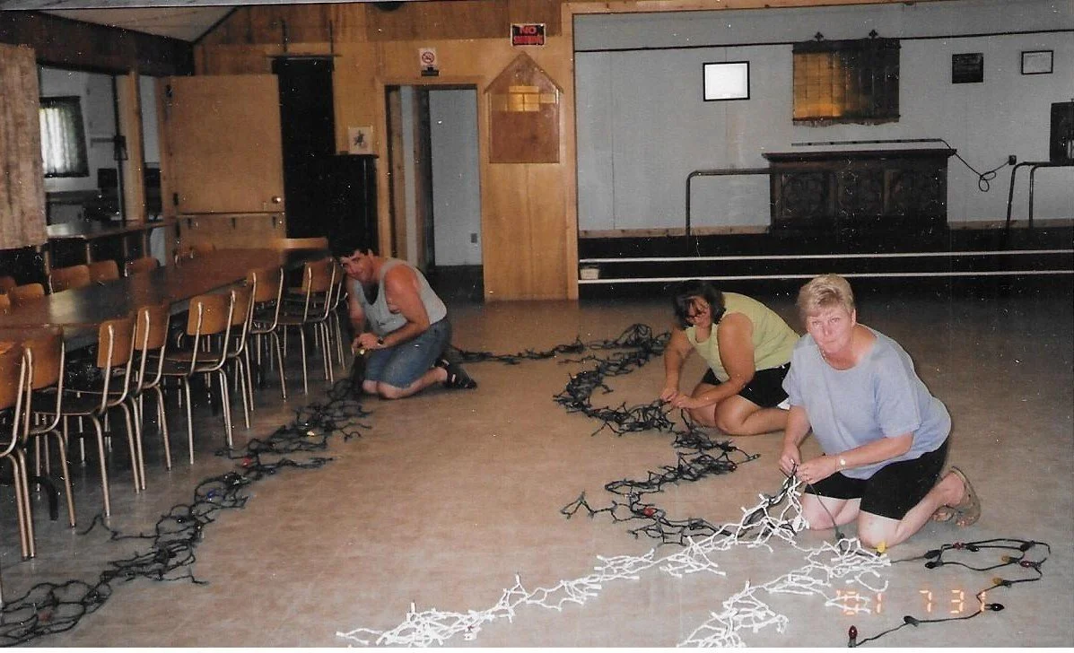 125- decorating Bethany Hall.jpg