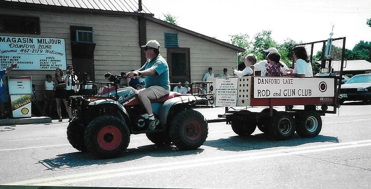 125-98.jpg