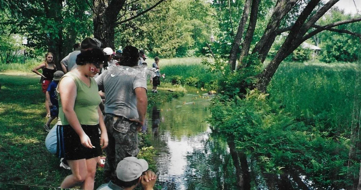 Canada Day 2002- 23 Duck race.jpg