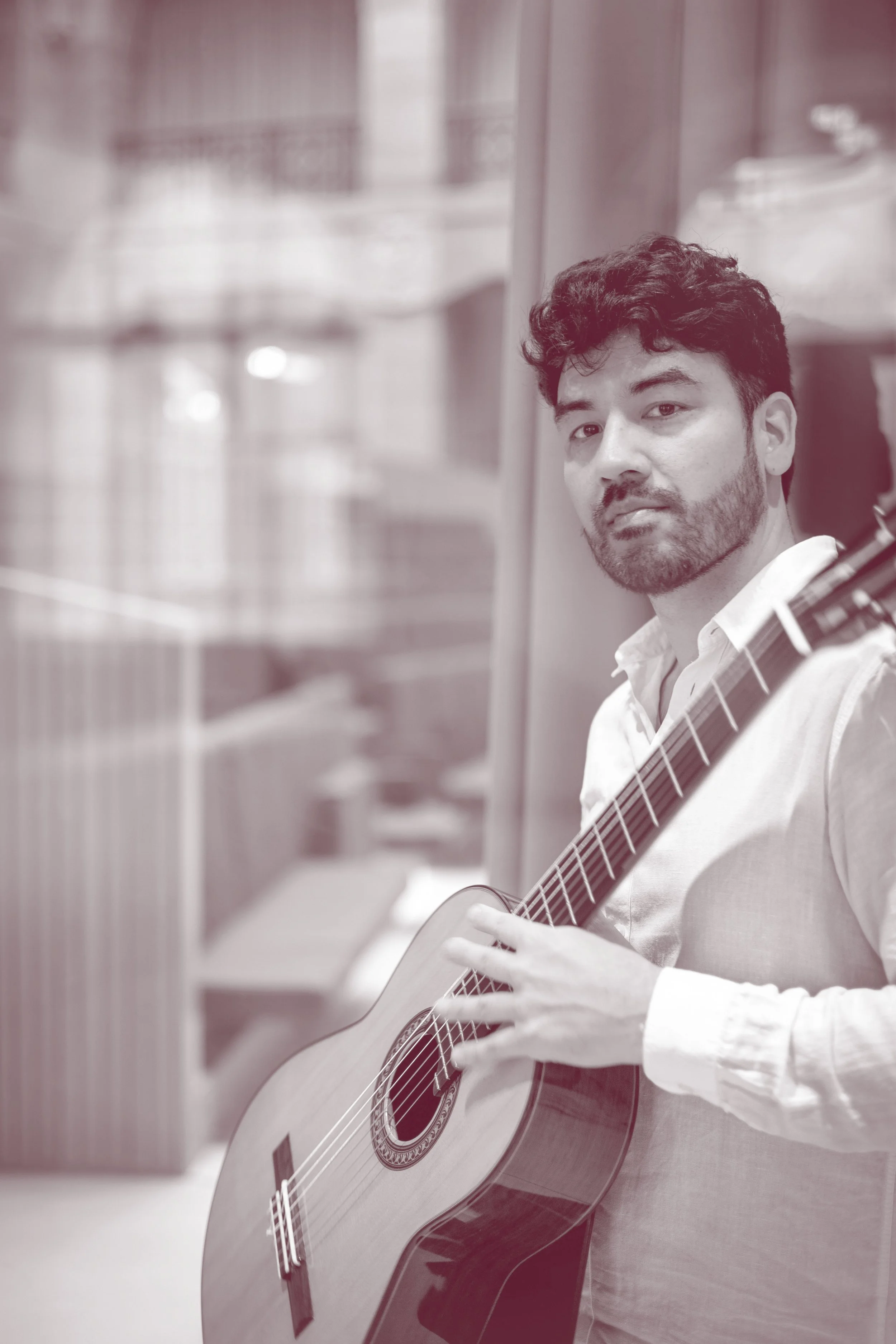 Künstlerportrait von Takeo Sato, Gitarre. Musiker der Musikfestspiele Schwaben 2026